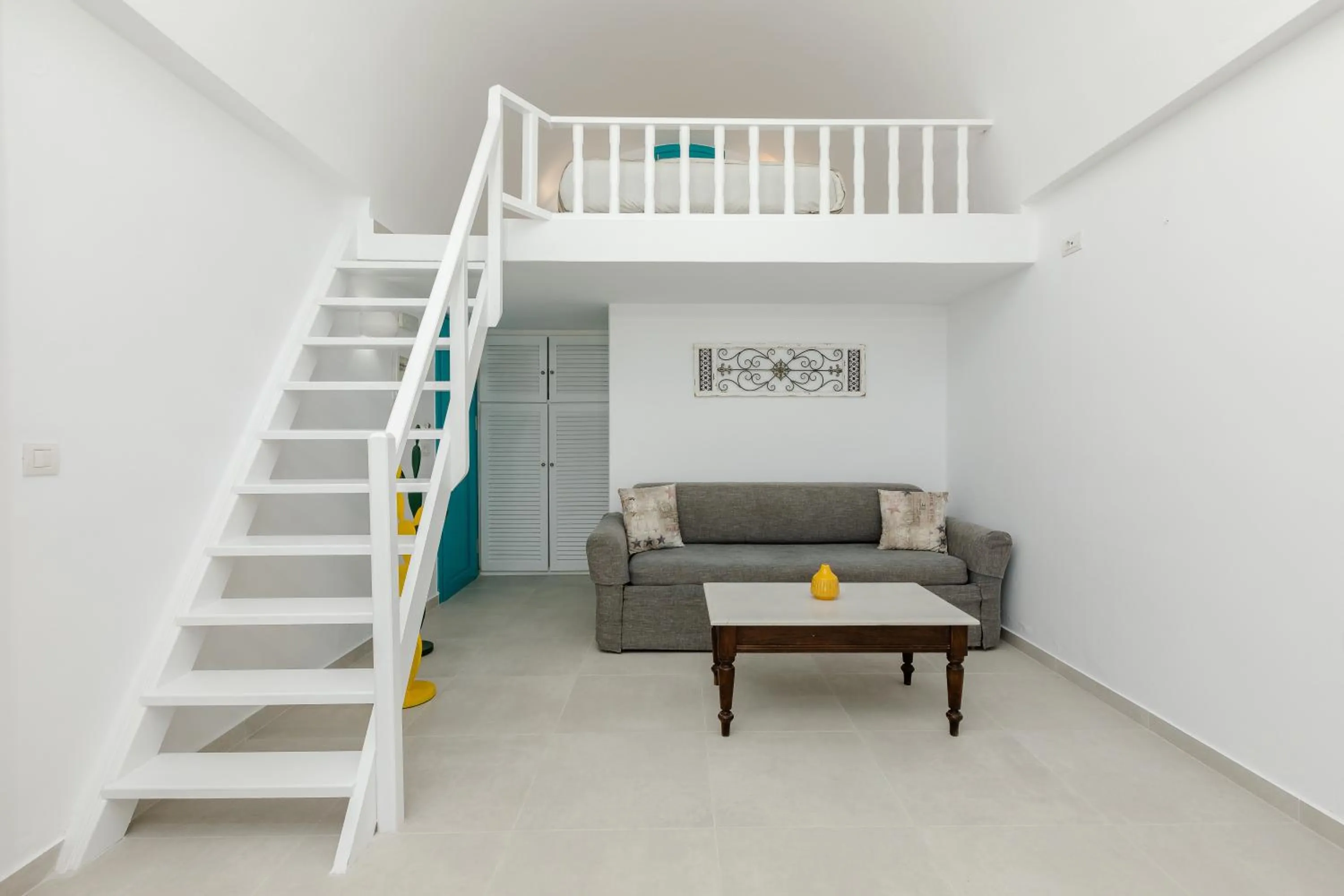 Living room in Nikolas Hotel