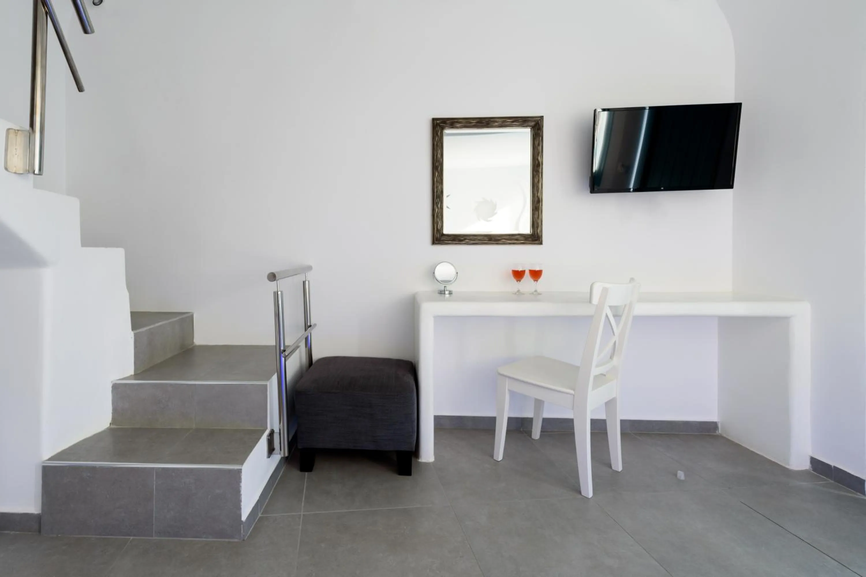 TV and multimedia in Nikolas Hotel