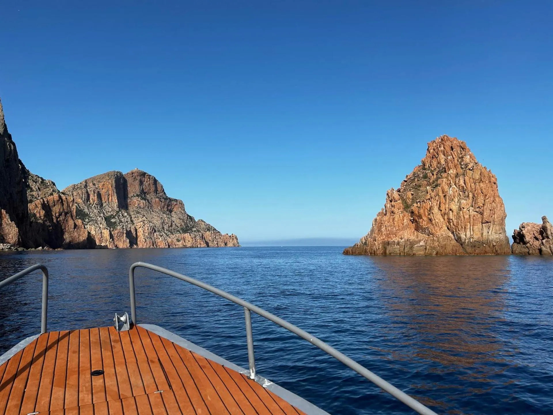 Natural landscape in Logis Hotel Le Lonca