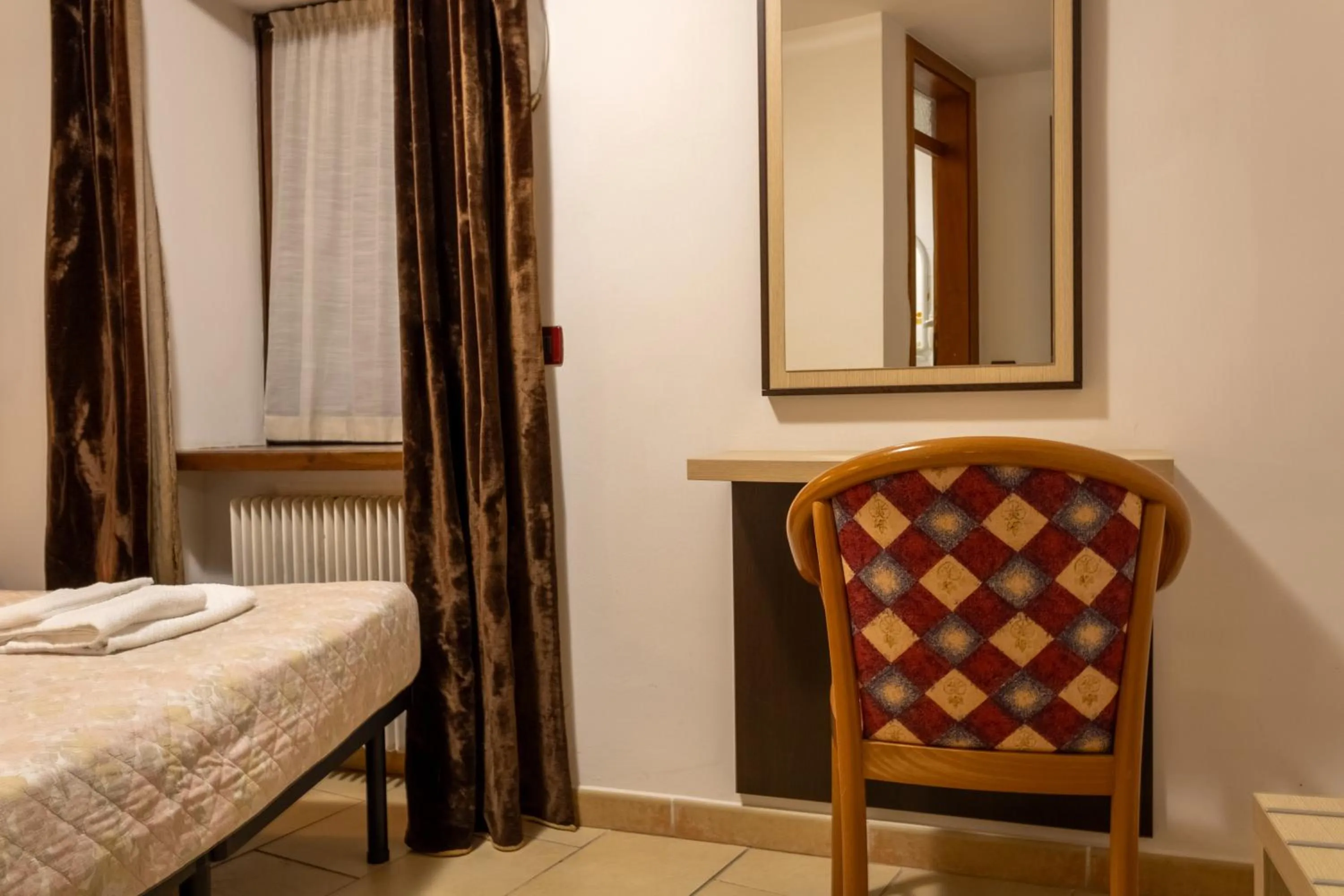 Bedroom, Bed in Hotel Zodiaco & Spa