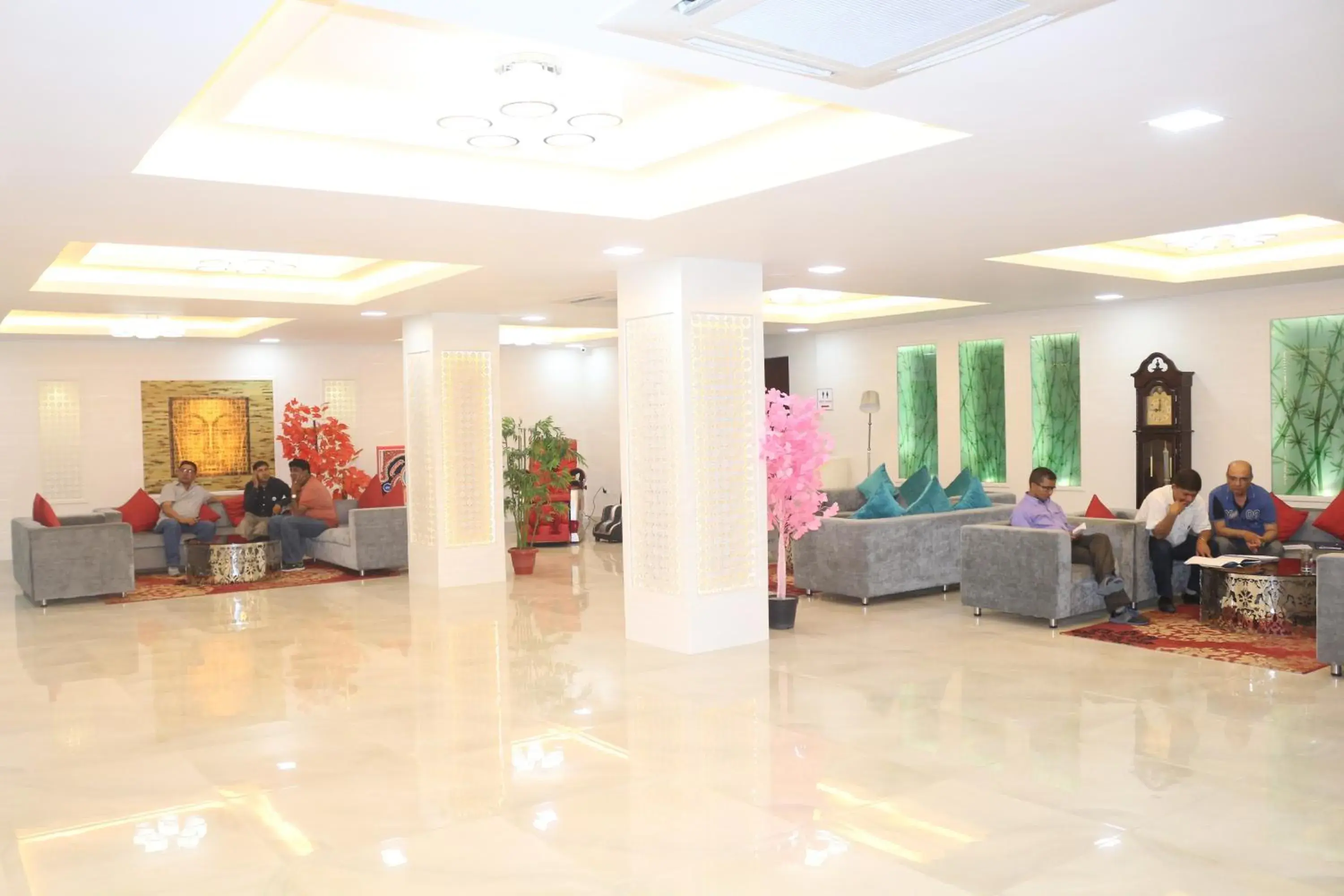 Restaurant/places to eat in Hotel Harrison Palace Restaurant/places to eat in Hotel Harrison Palace