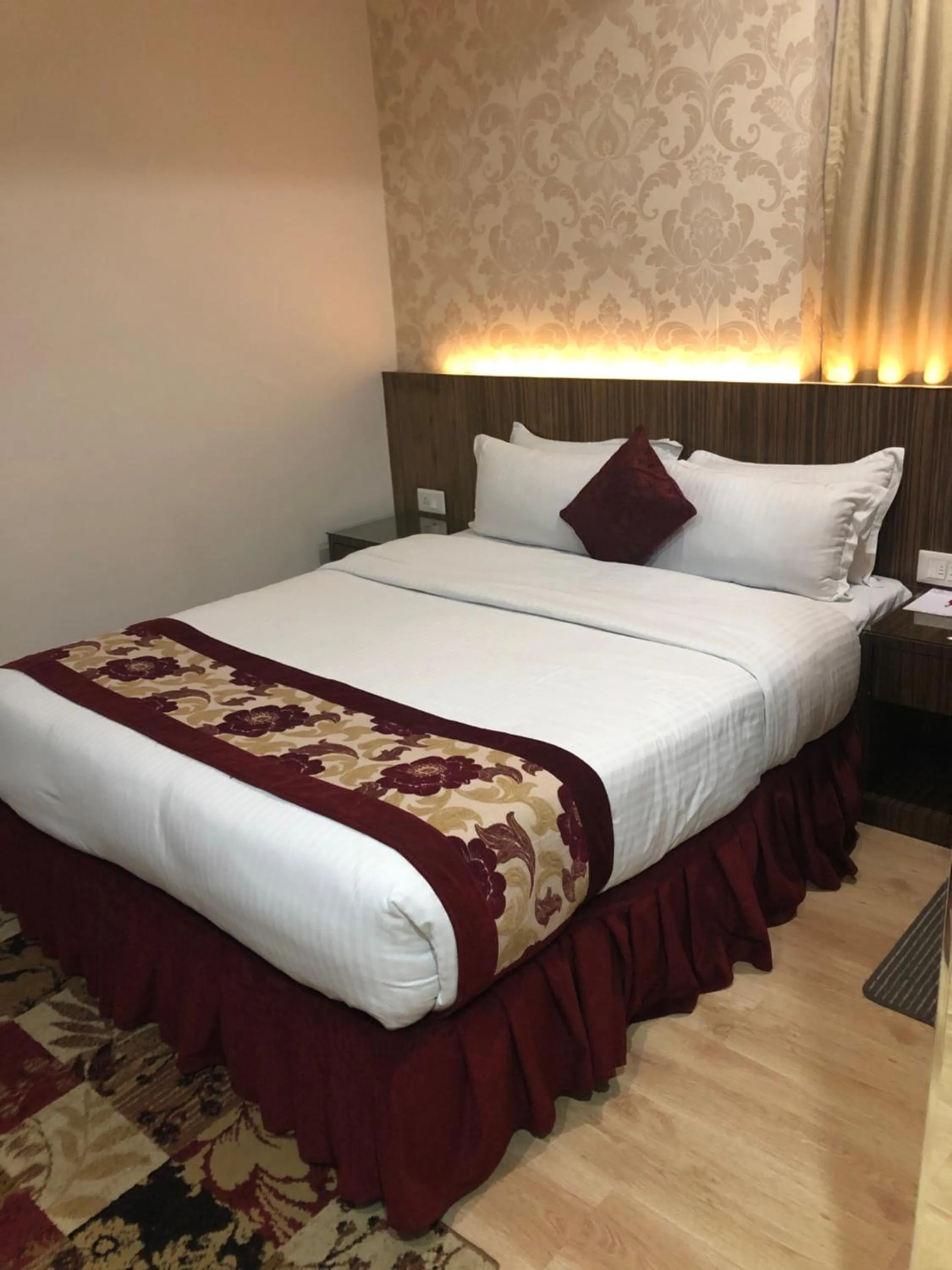 Bed in Hotel Harrison Palace