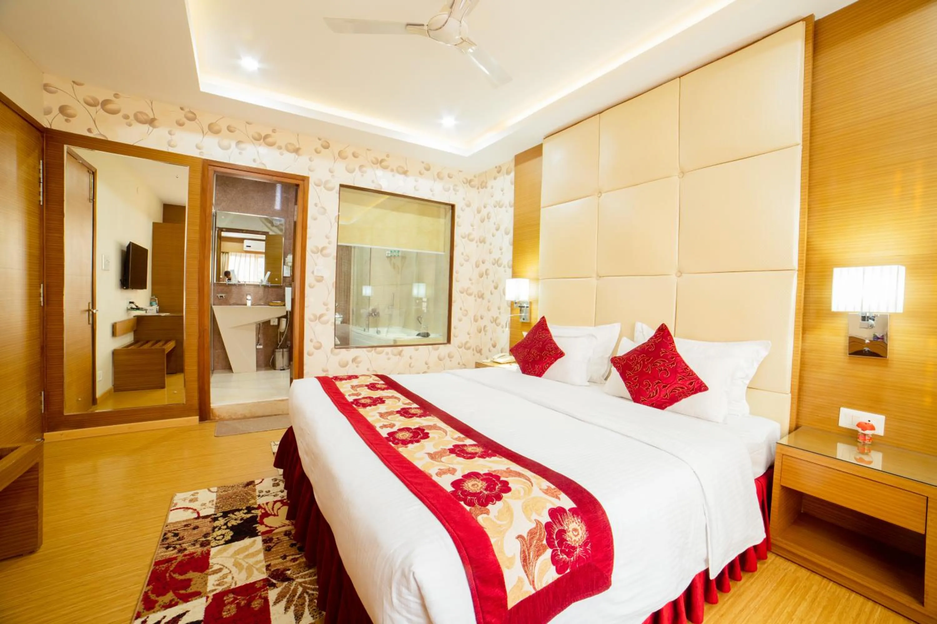 Bed in Hotel Harrison Palace