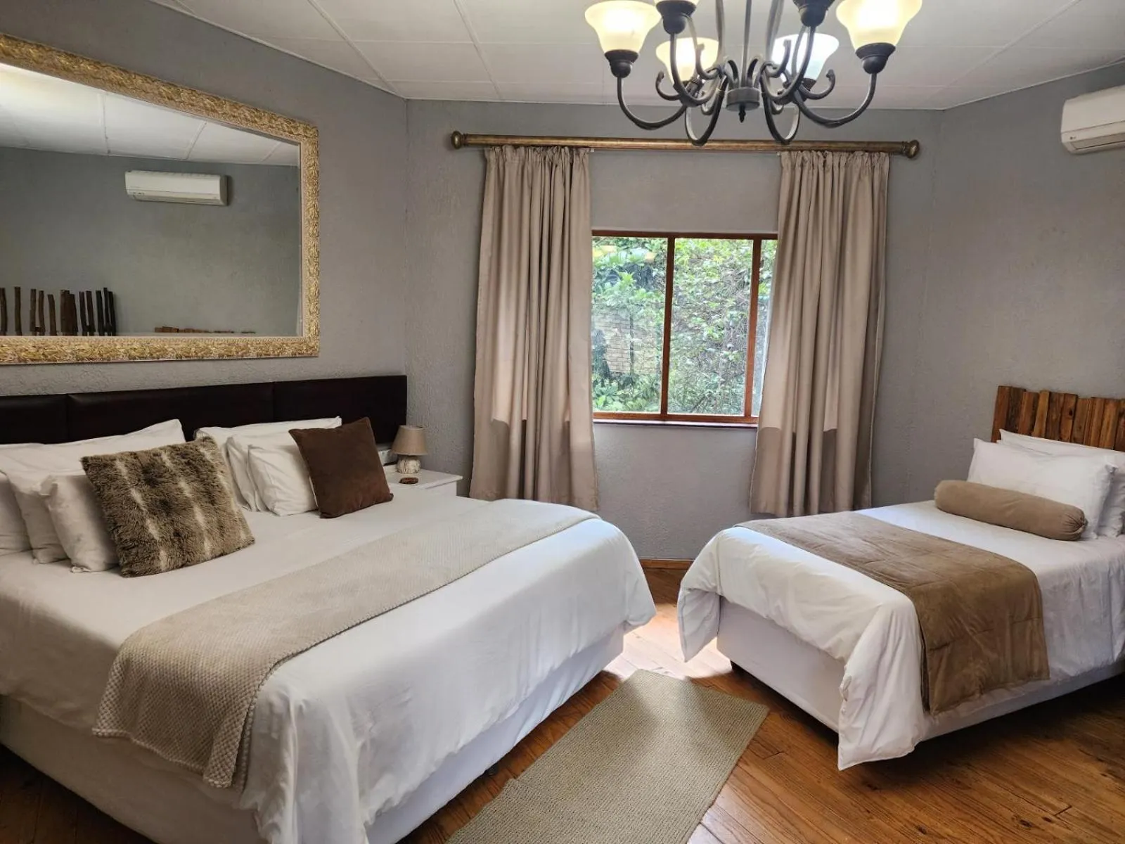 Bed in Goodnight Guest Lodge