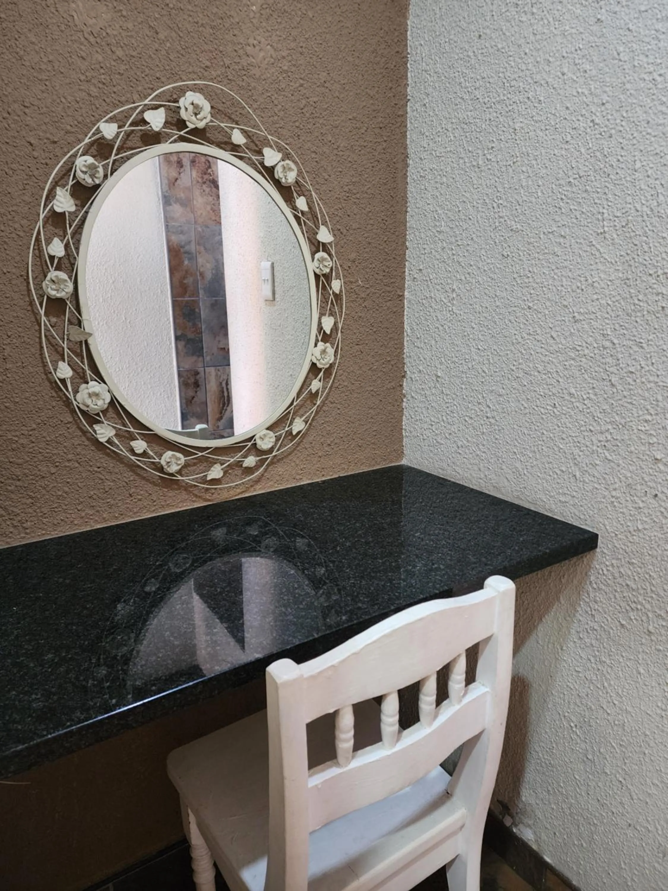 Goodnight Guest Lodge