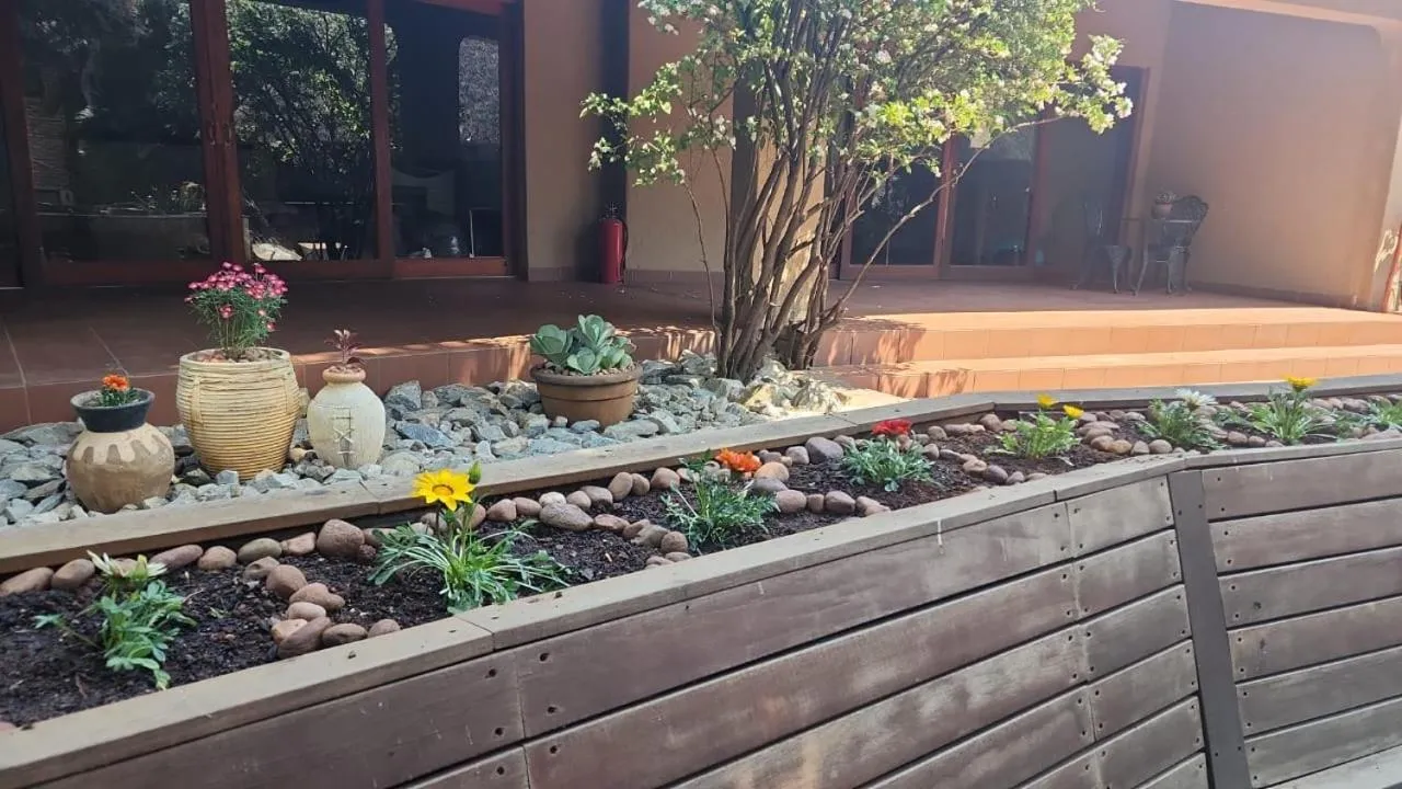 Garden in Goodnight Guest Lodge