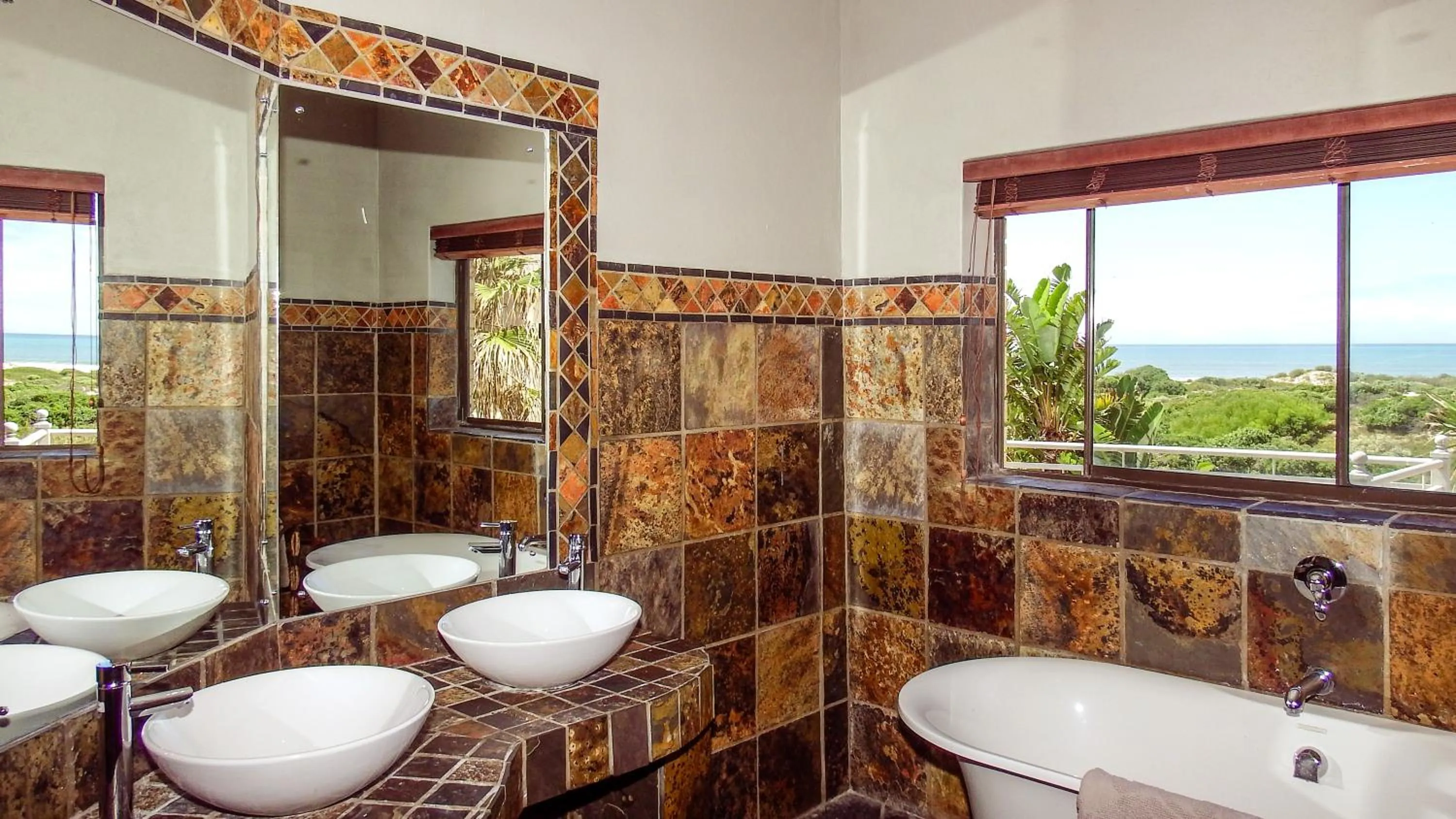 Bathroom in House Haven Guesthouse