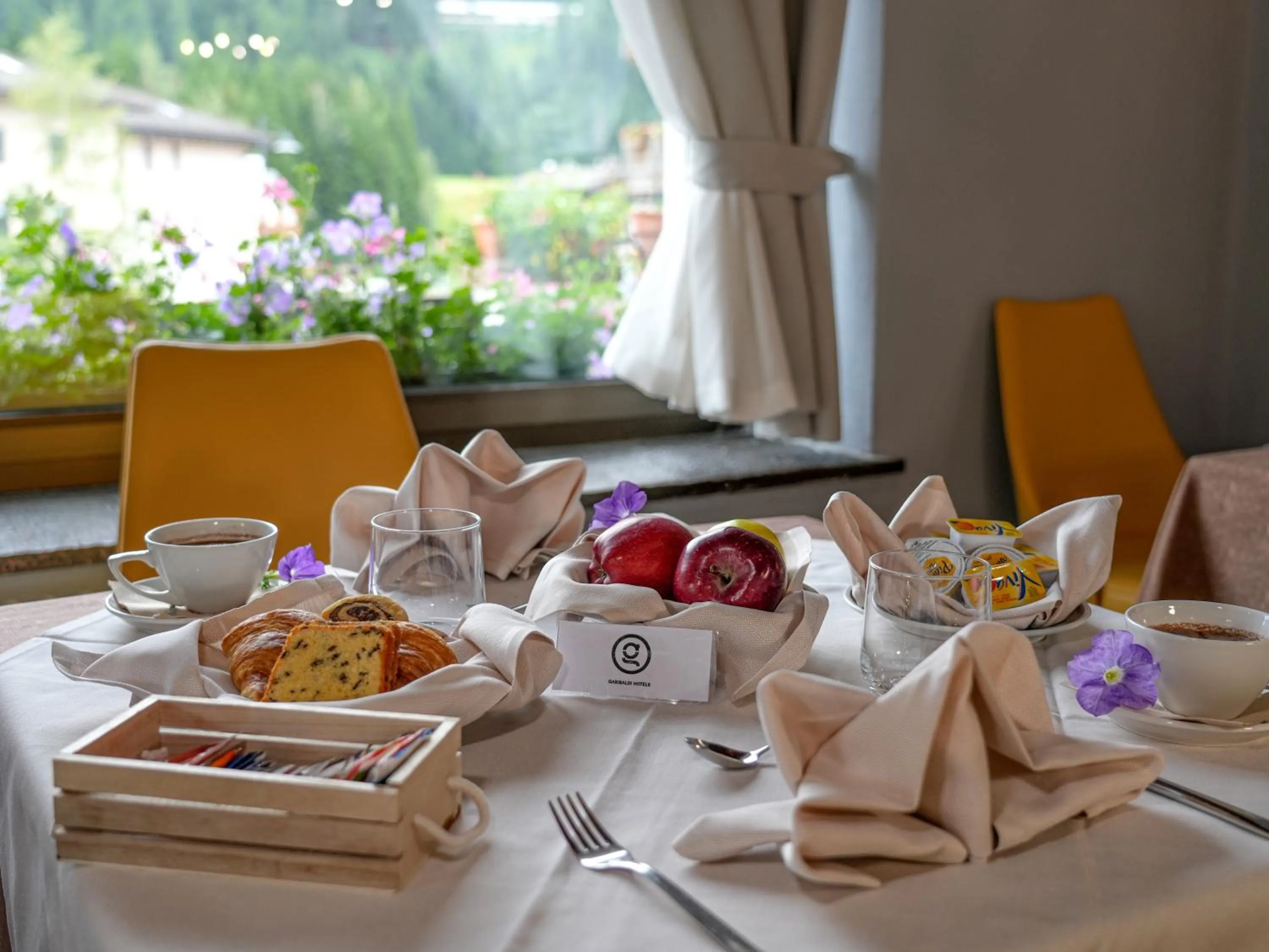 Restaurant/places to eat in GH Hotel Monzoni