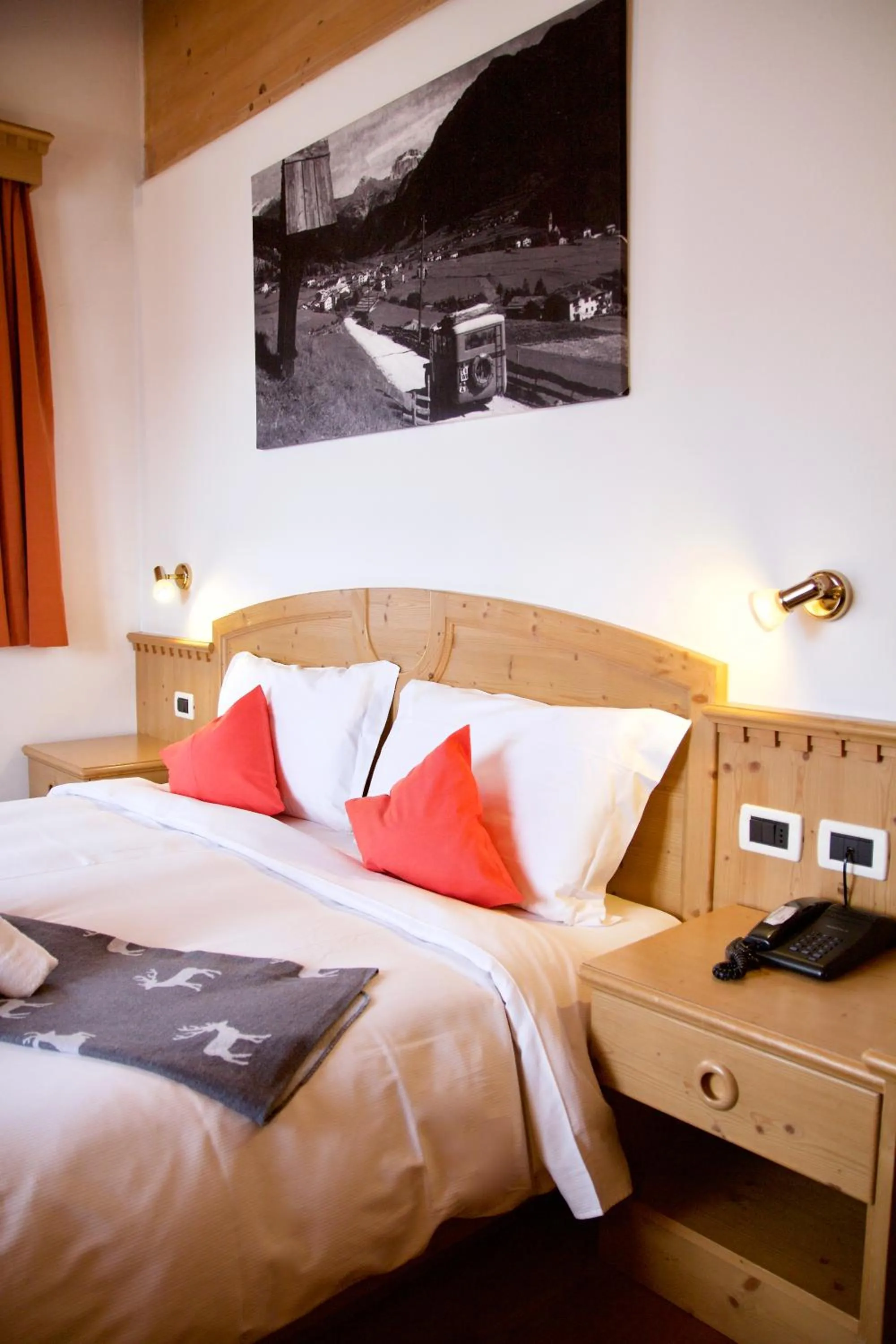 Photo of the whole room, Bed in Al Piccolo Hotel