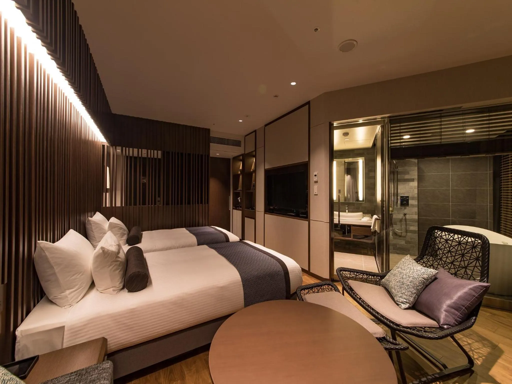 Photo of the whole room, Bed in JR Kyushu Hotel Blossom Naha