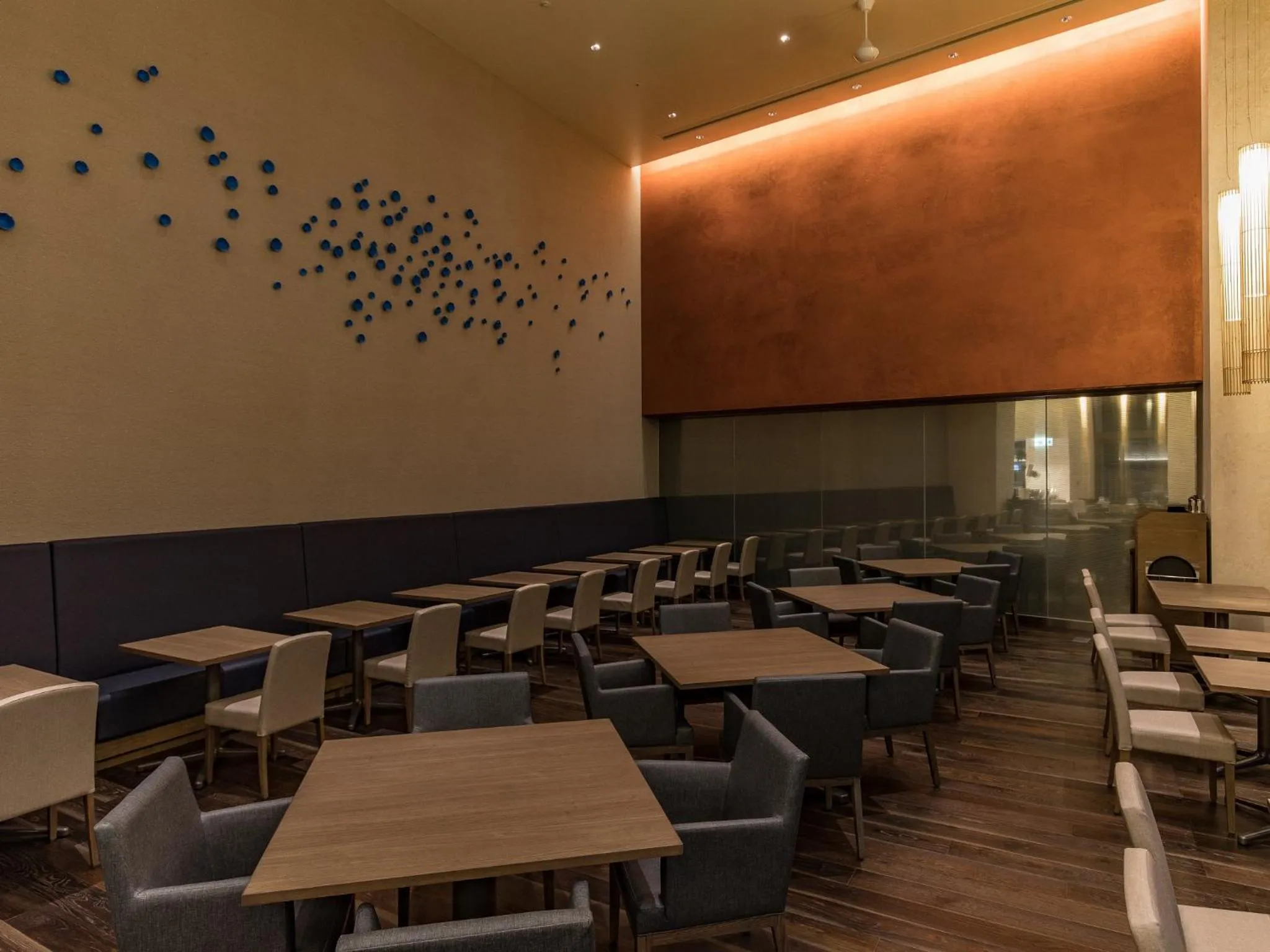 Restaurant/places to eat in JR Kyushu Hotel Blossom Naha