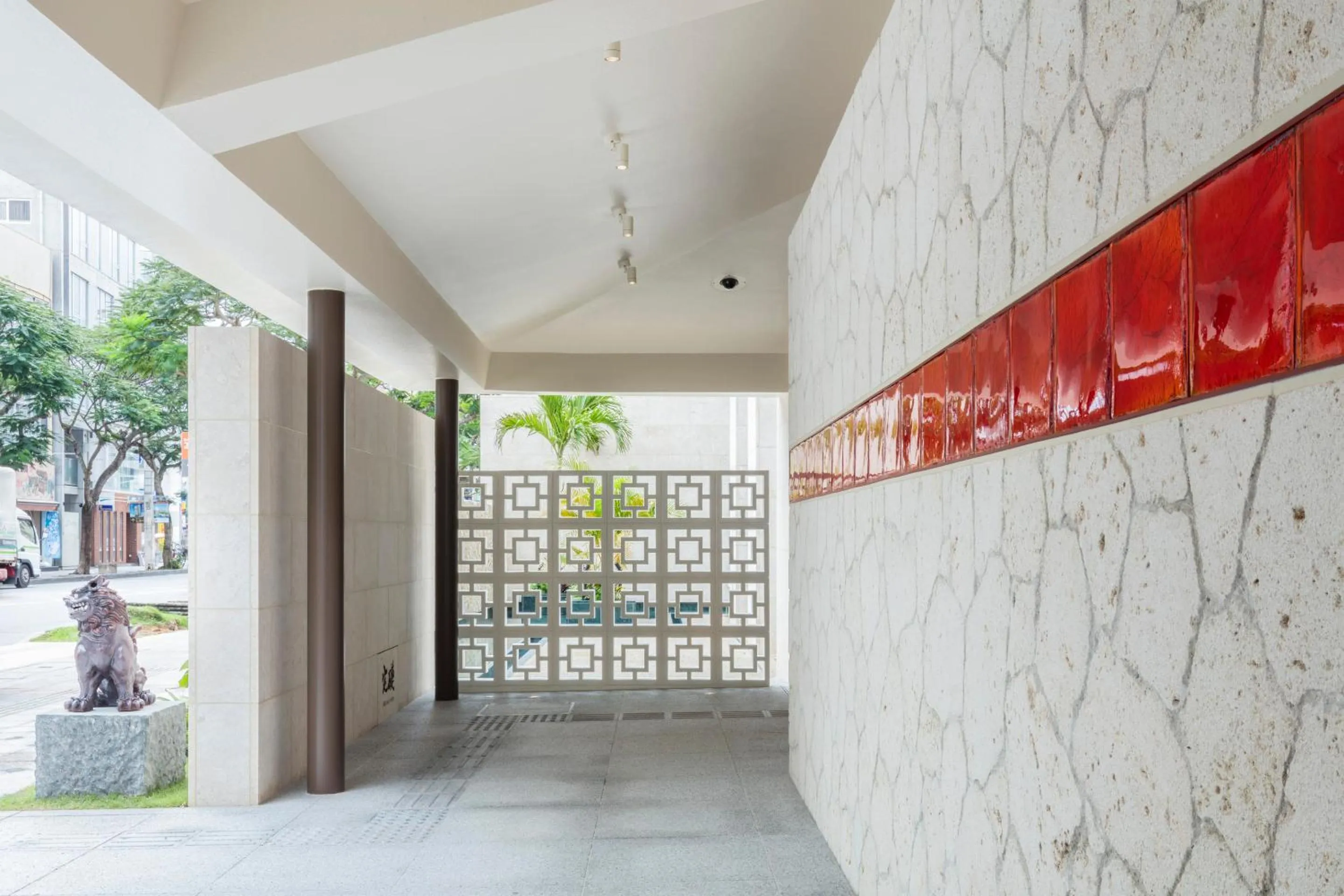 Facade/entrance in JR Kyushu Hotel Blossom Naha