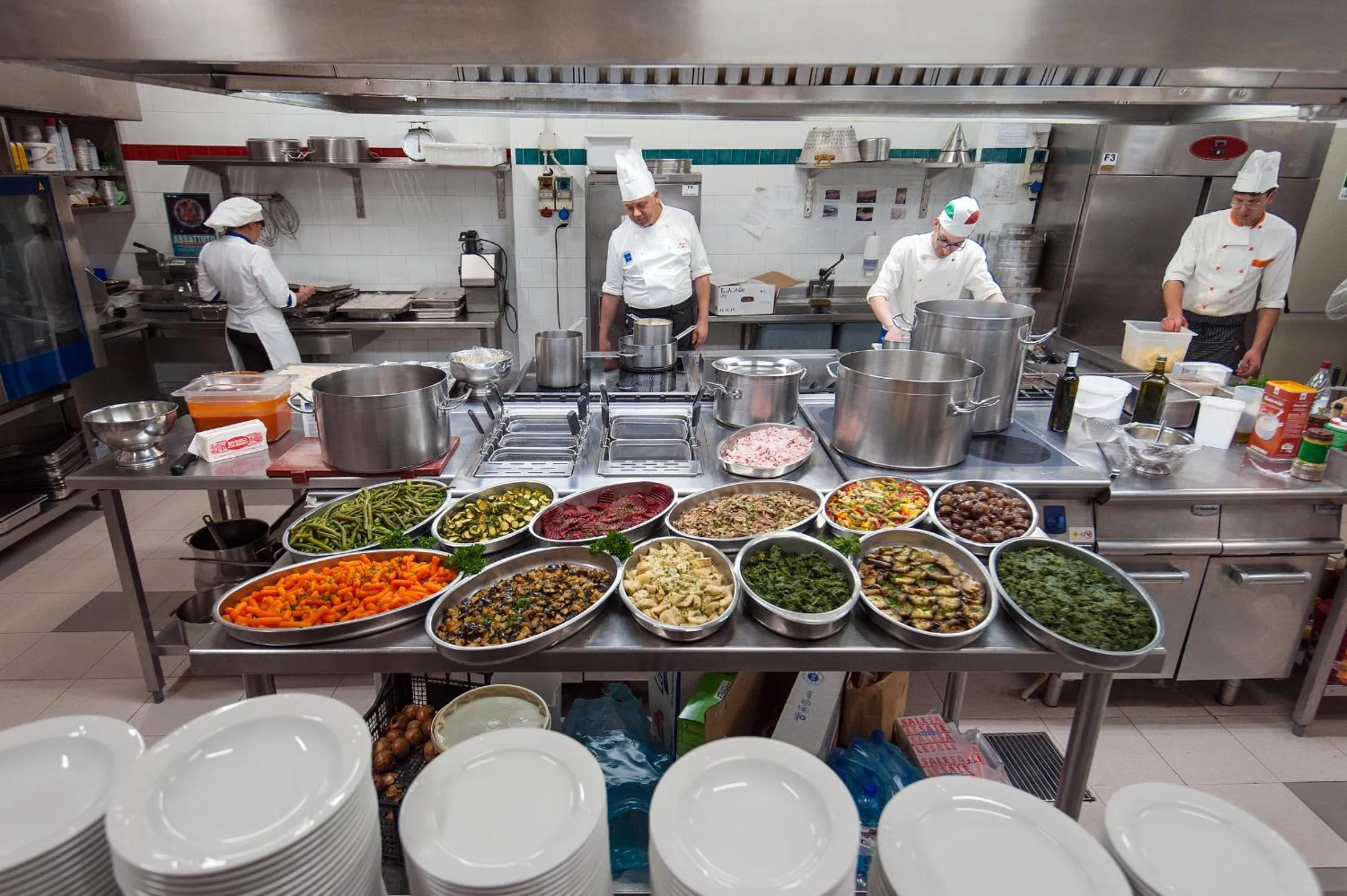 Restaurant/places to eat in Joli Park Hotel - Caroli Hotels