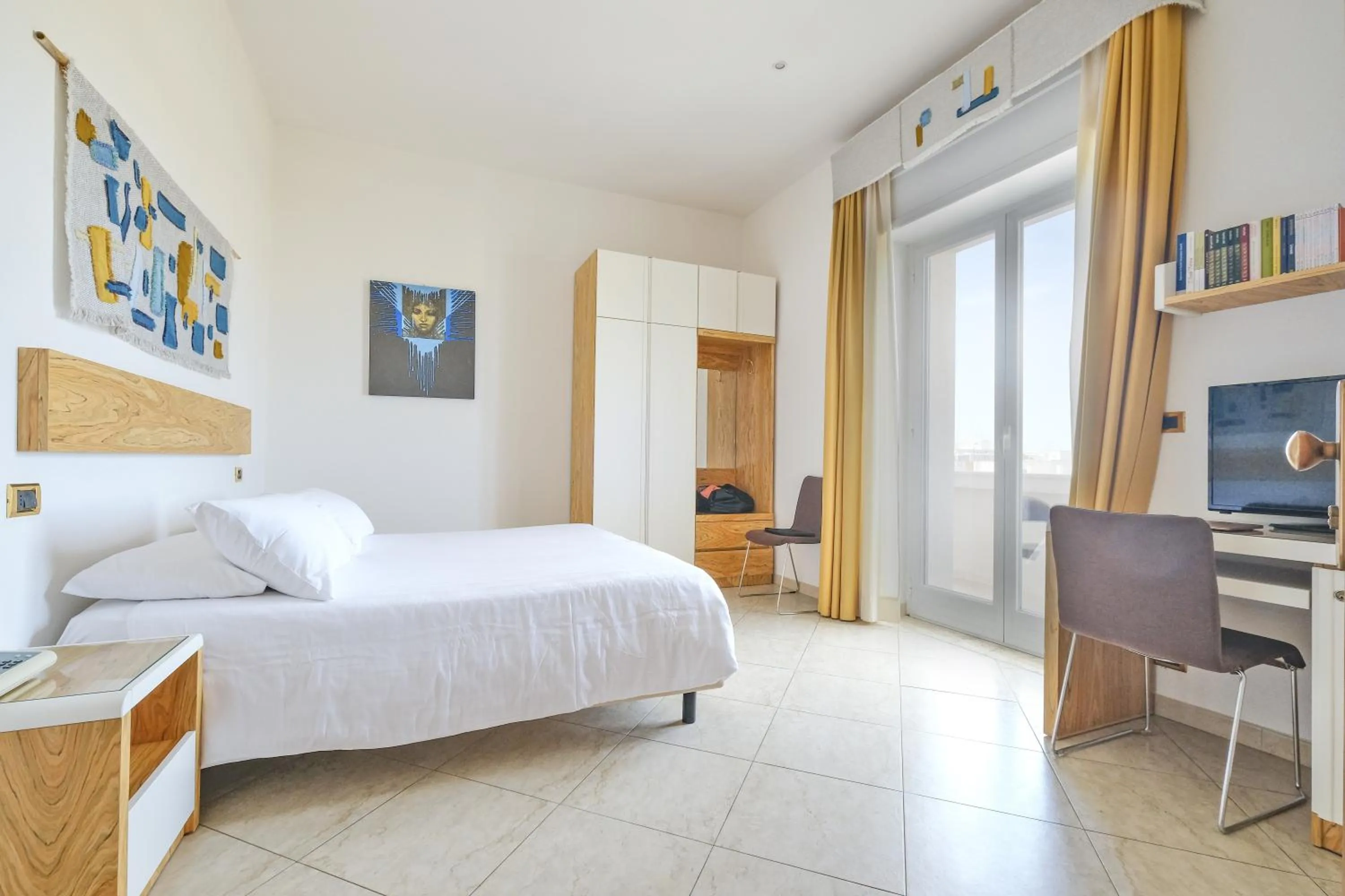 Bedroom, Bed in Joli Park Hotel - Caroli Hotels