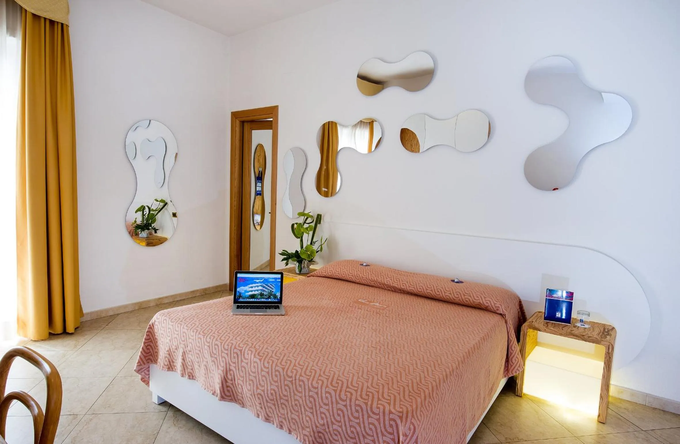 Bed in Joli Park Hotel - Caroli Hotels