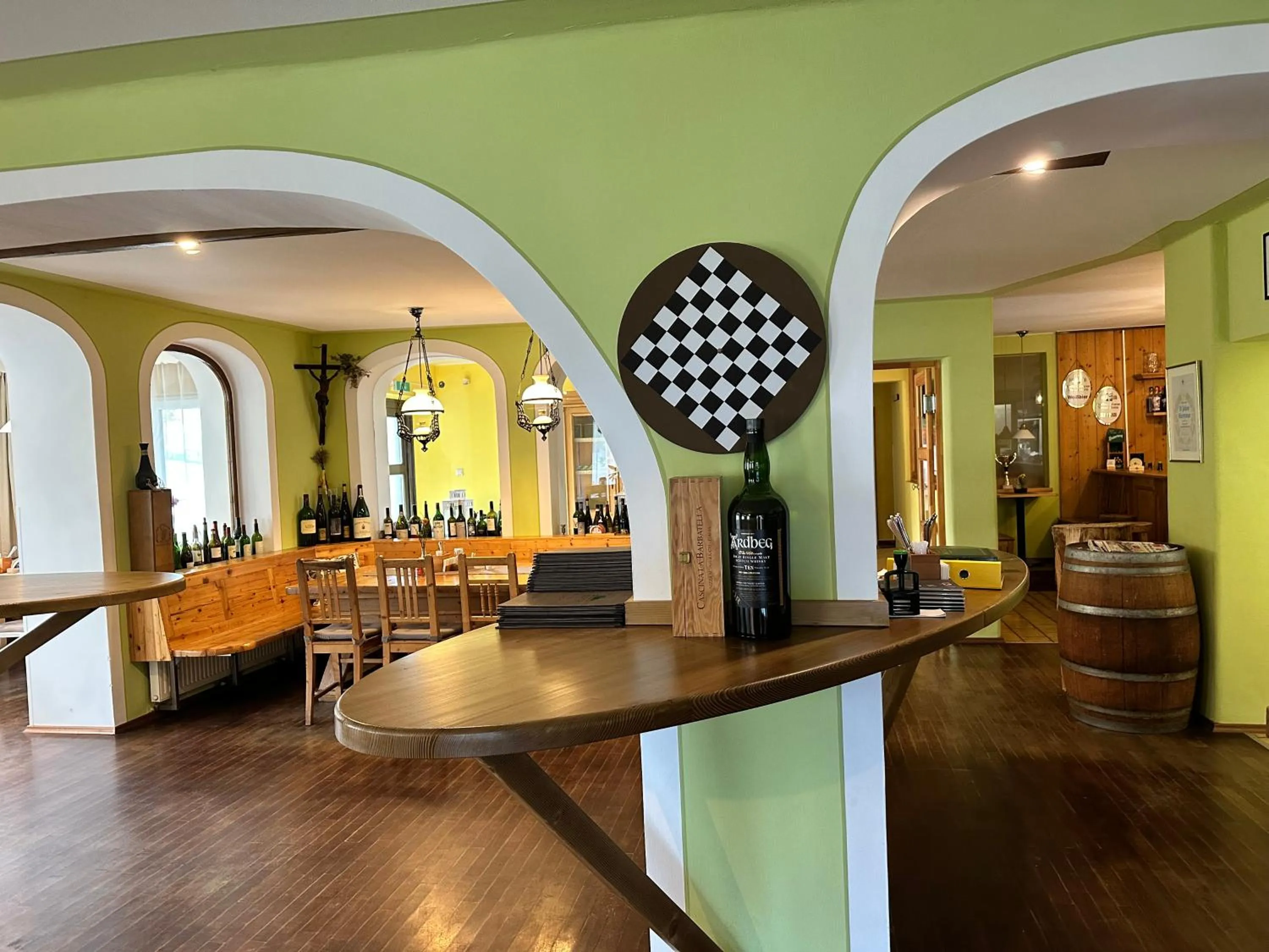 Restaurant/places to eat in Breitenfelderhof zur Riegersburg