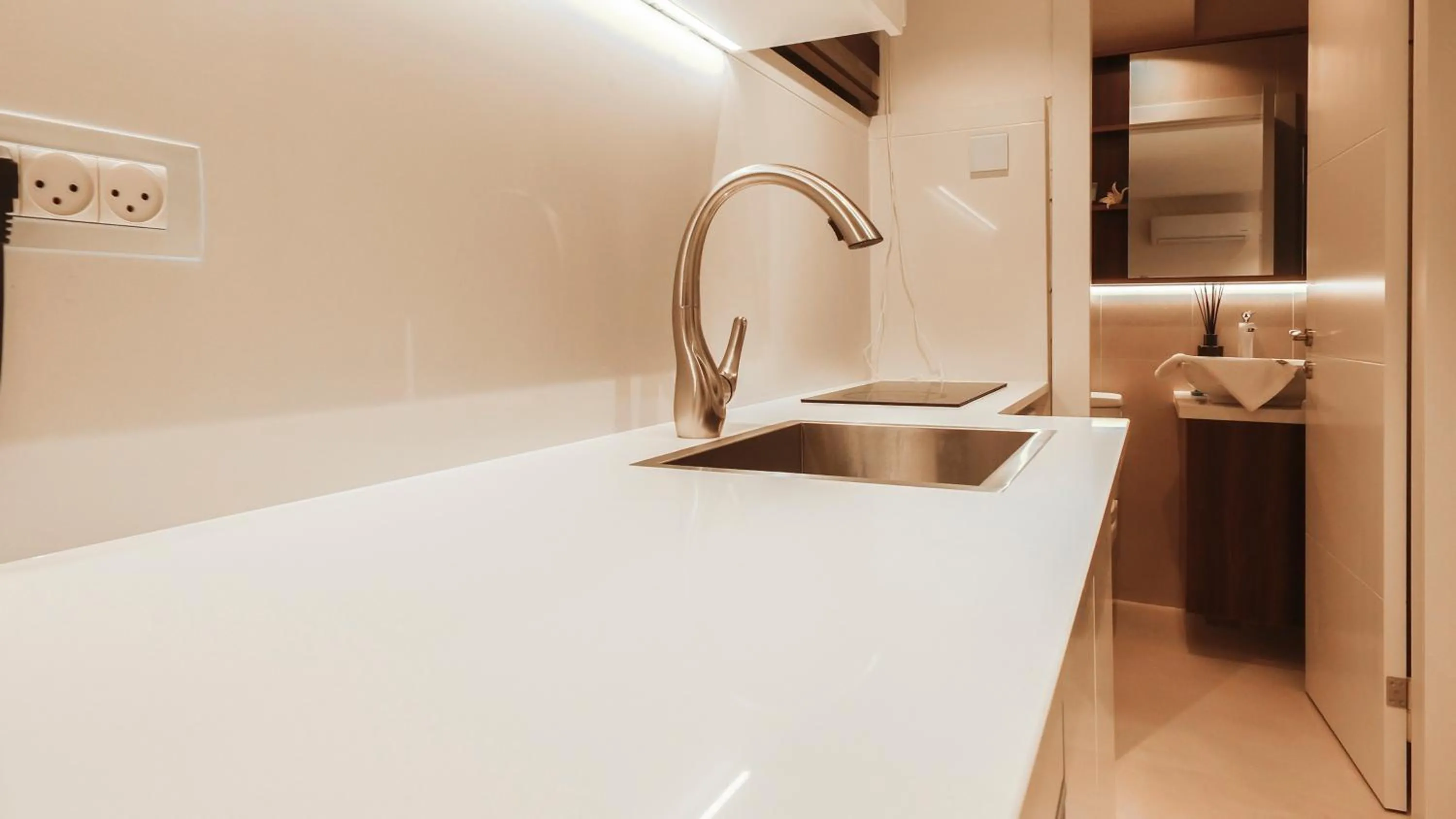 Kitchen or kitchenette in Luxury Suite by the pool
