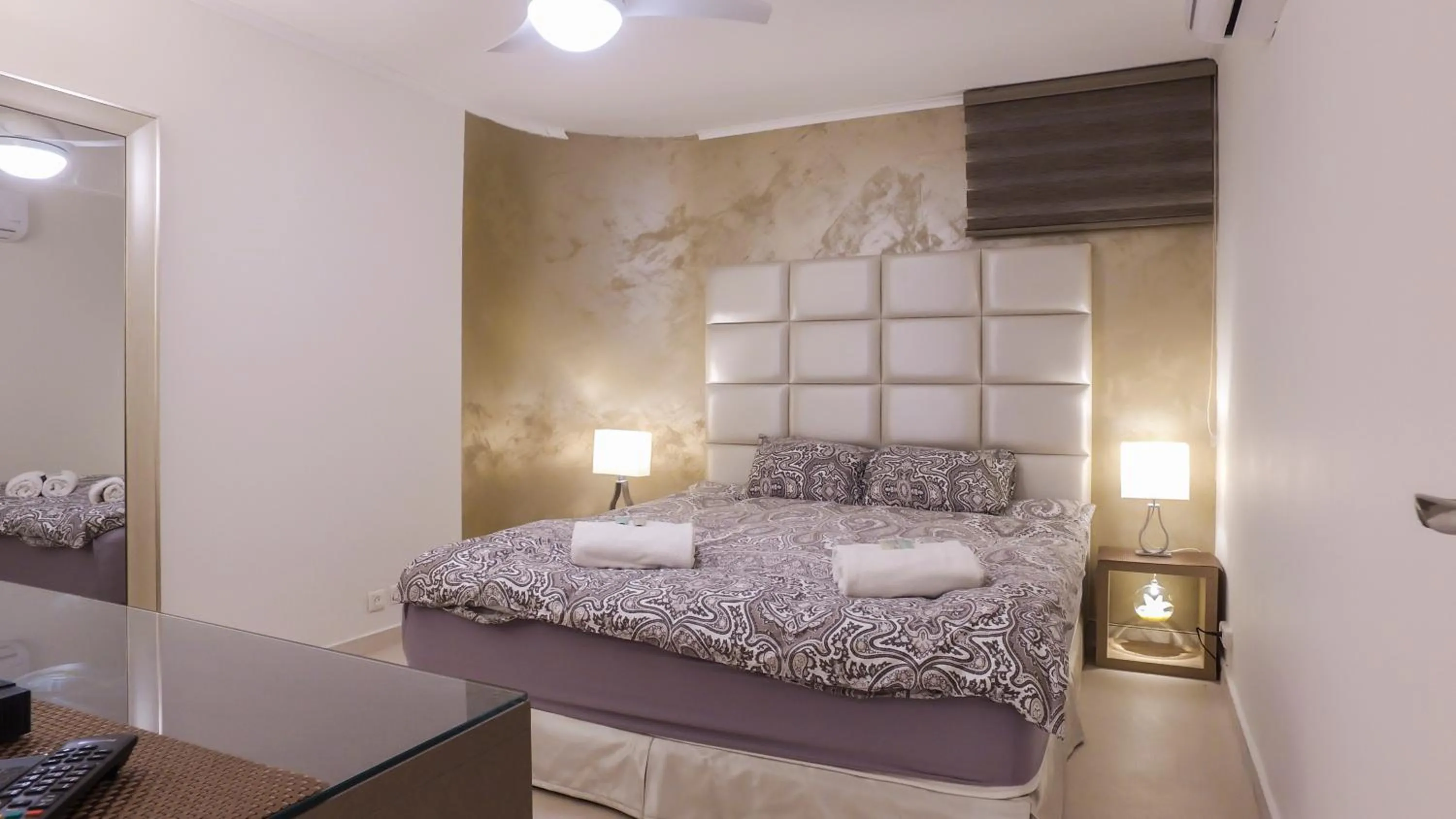 TV and multimedia, Bed in Luxury Suite by the pool