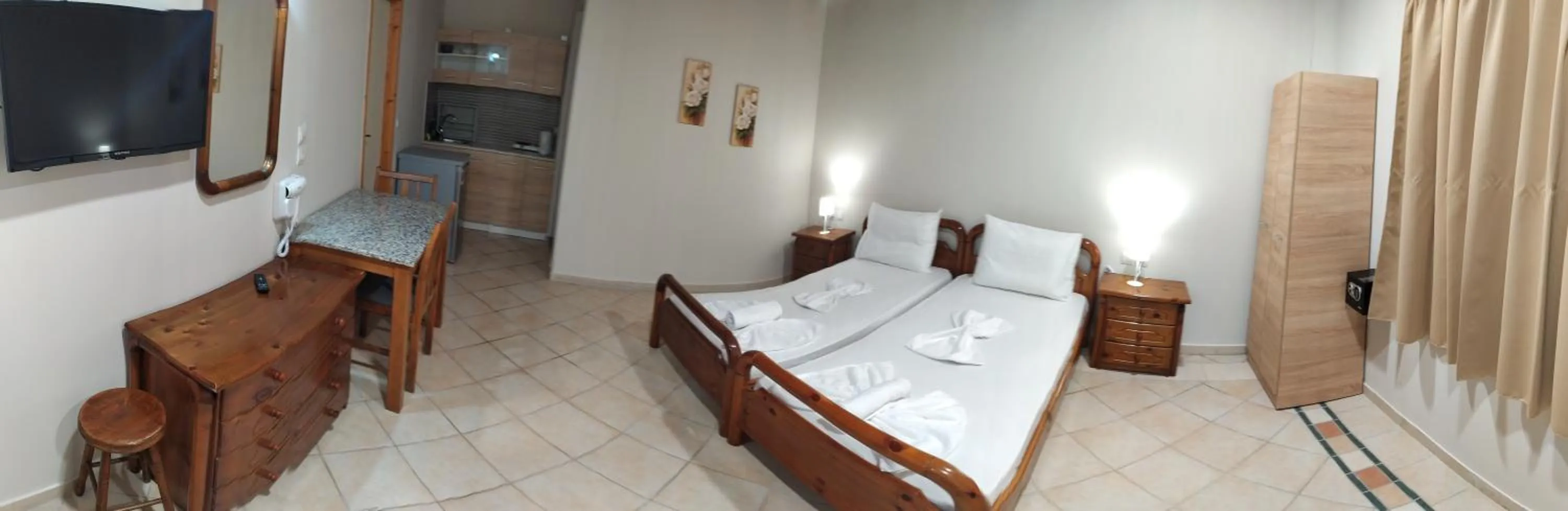 Bed in Ζante Dolphin