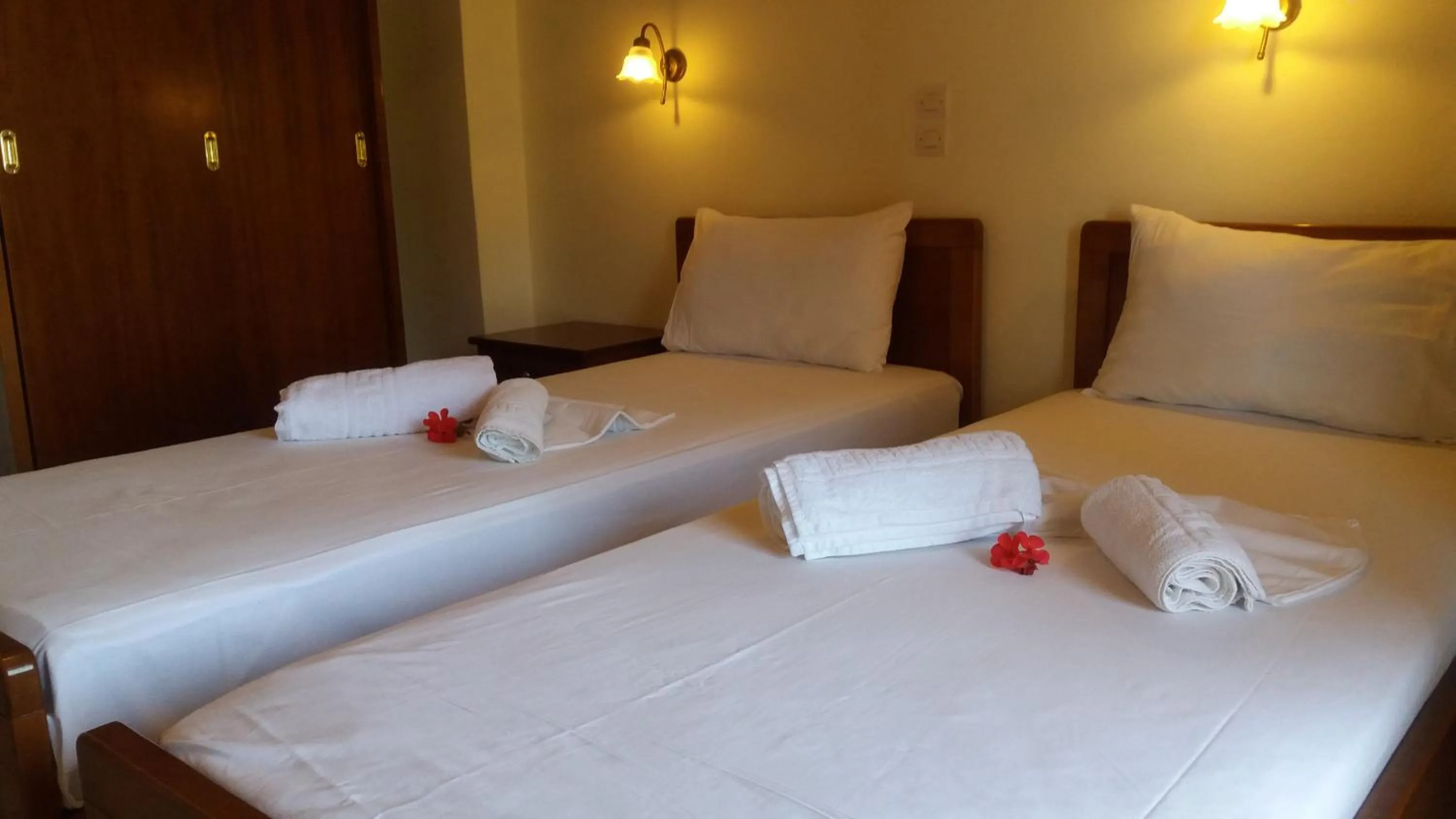 Bed in Ζante Dolphin