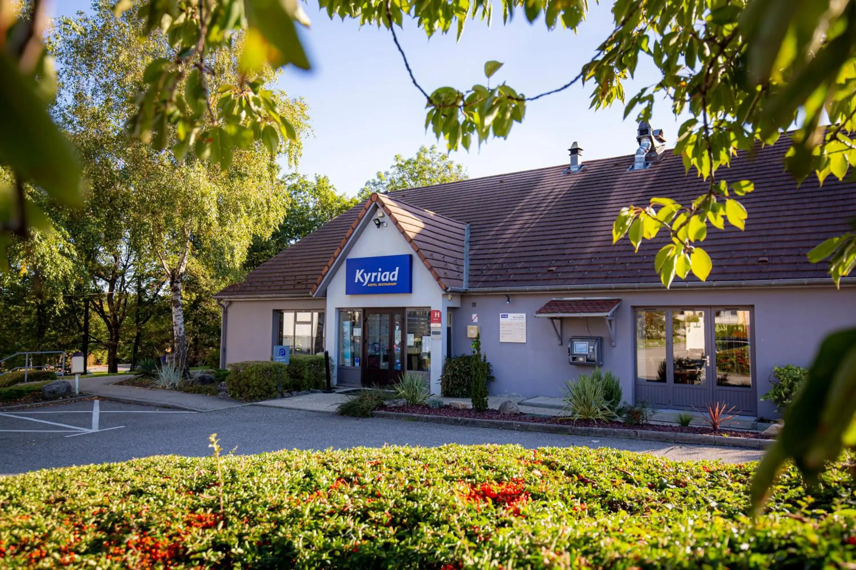 Property building in Kyriad Bellegarde - Genève Property building in Kyriad Bellegarde - Genève