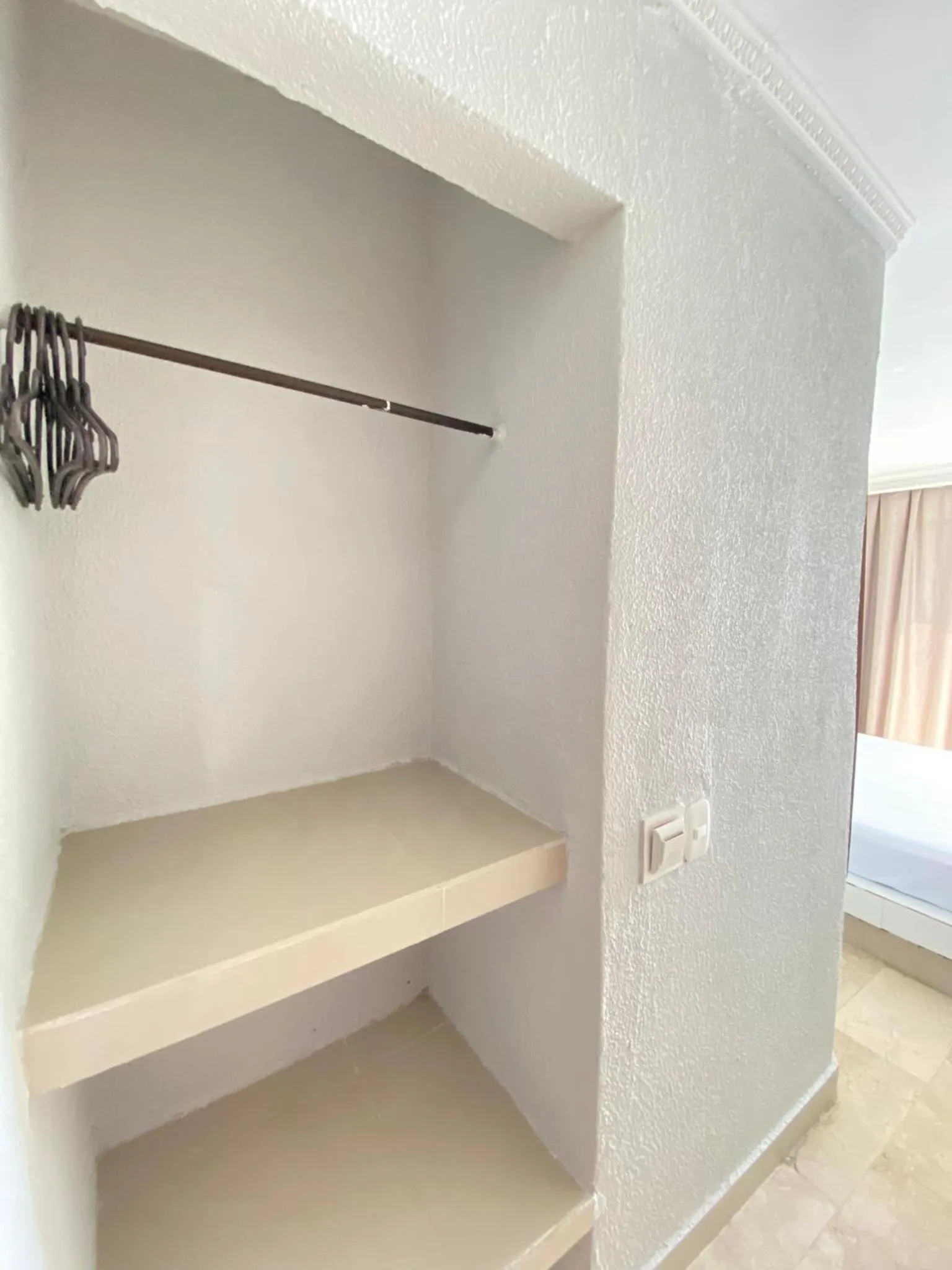 wardrobe in Hotel Cartagena Premium