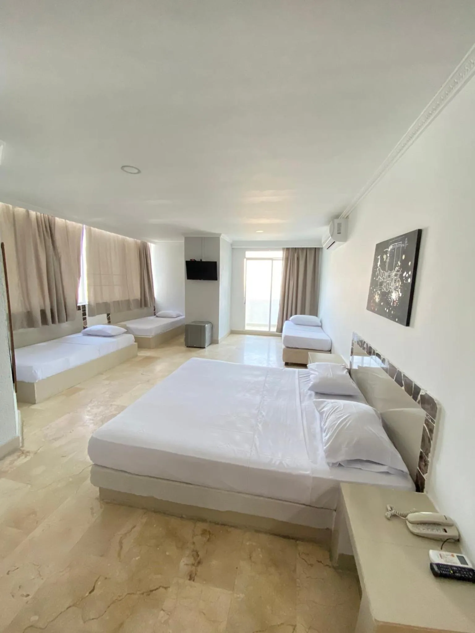 Photo of the whole room, Bed in Hotel Cartagena Premium