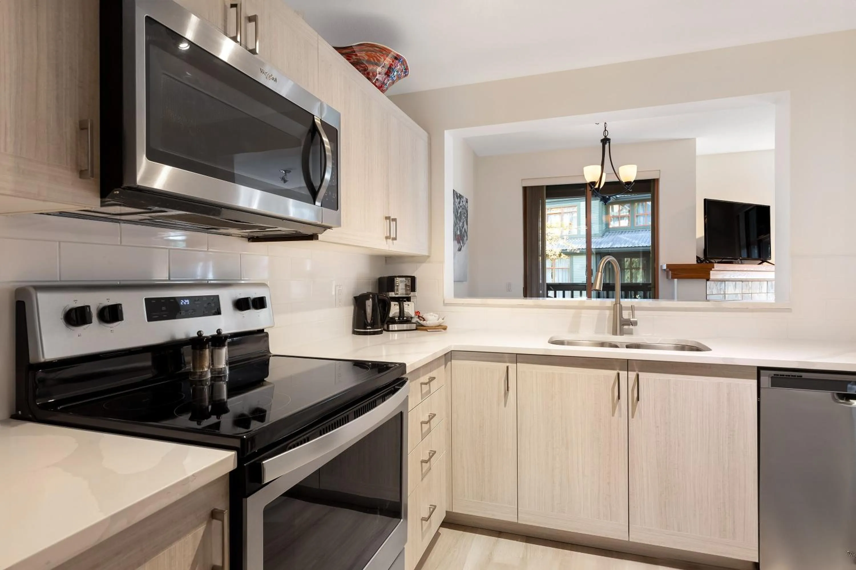 Kitchen or kitchenette in Northstar at Stoney Creek by Whiski Jack