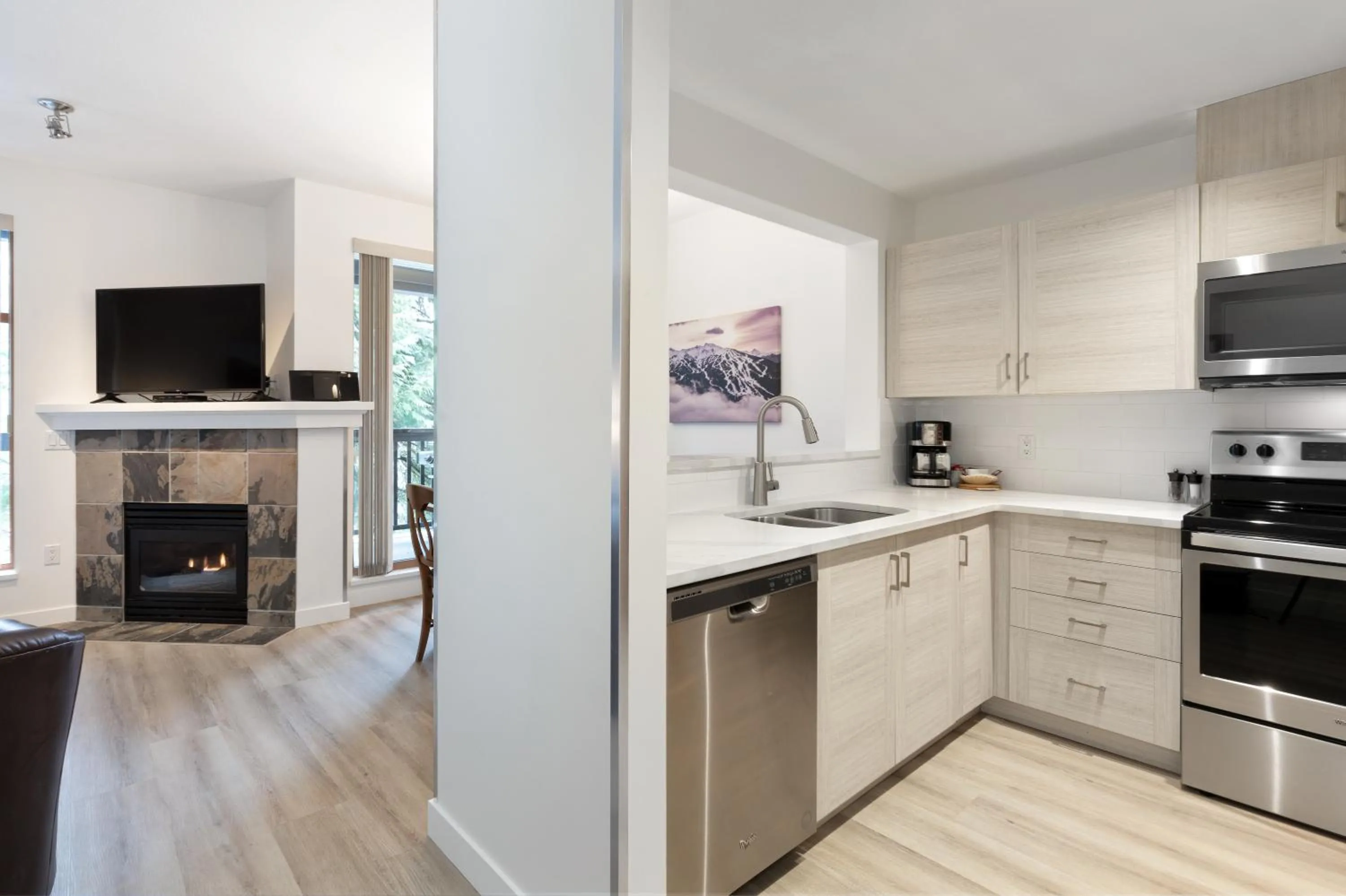 Kitchen or kitchenette in Northstar at Stoney Creek by Whiski Jack