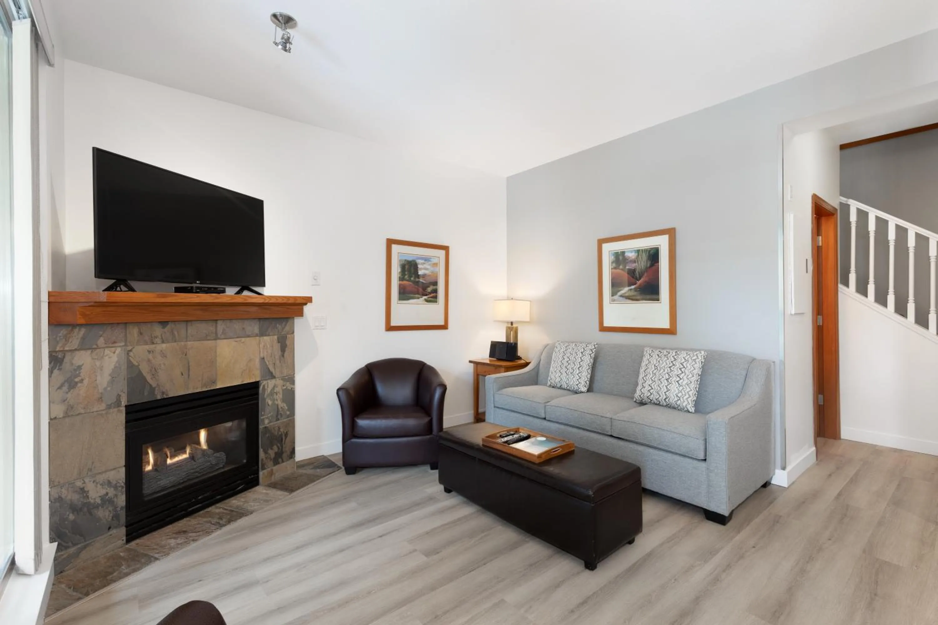 TV and multimedia in Northstar at Stoney Creek by Whiski Jack
