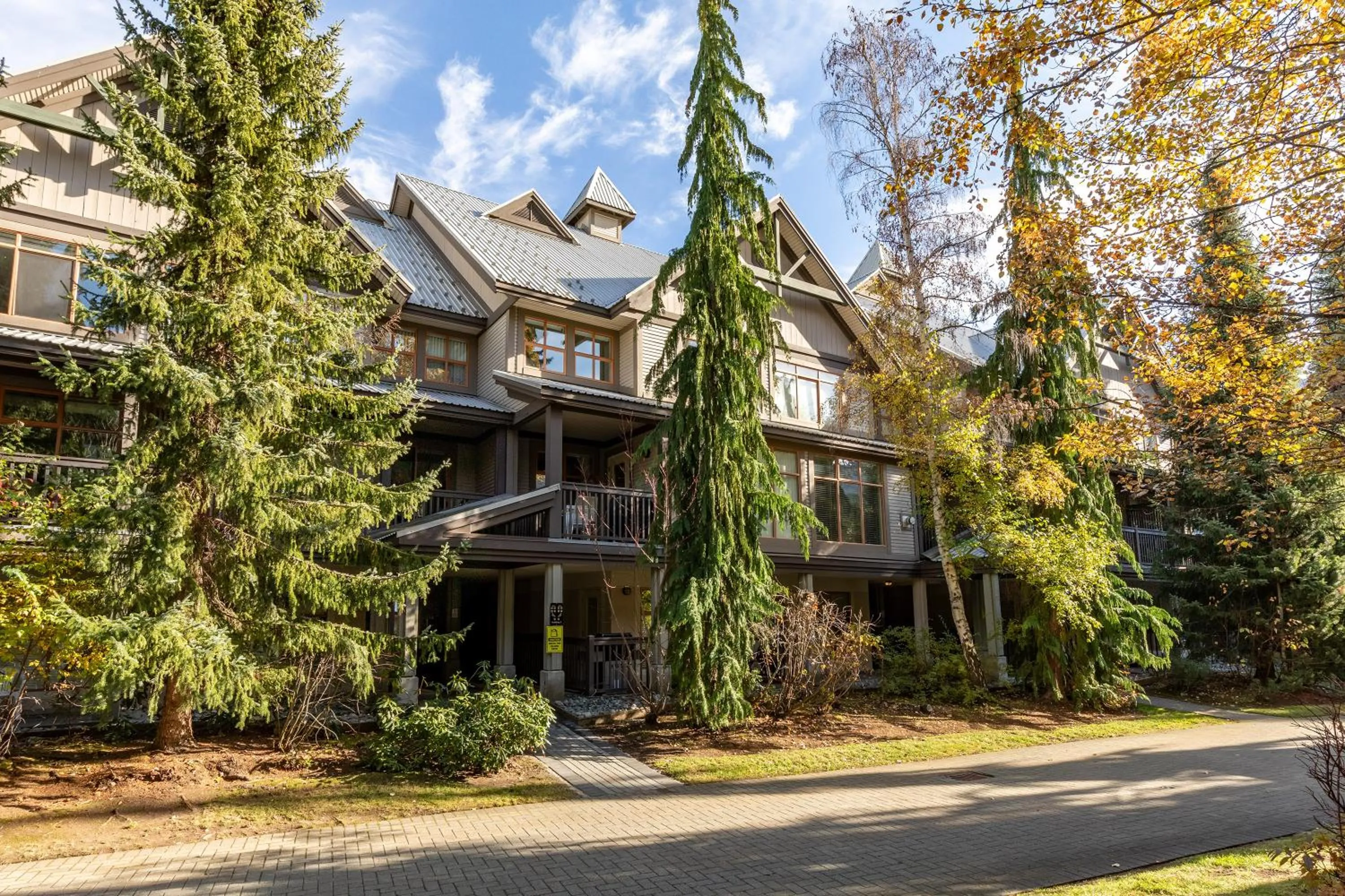 Property building in Northstar at Stoney Creek by Whiski Jack