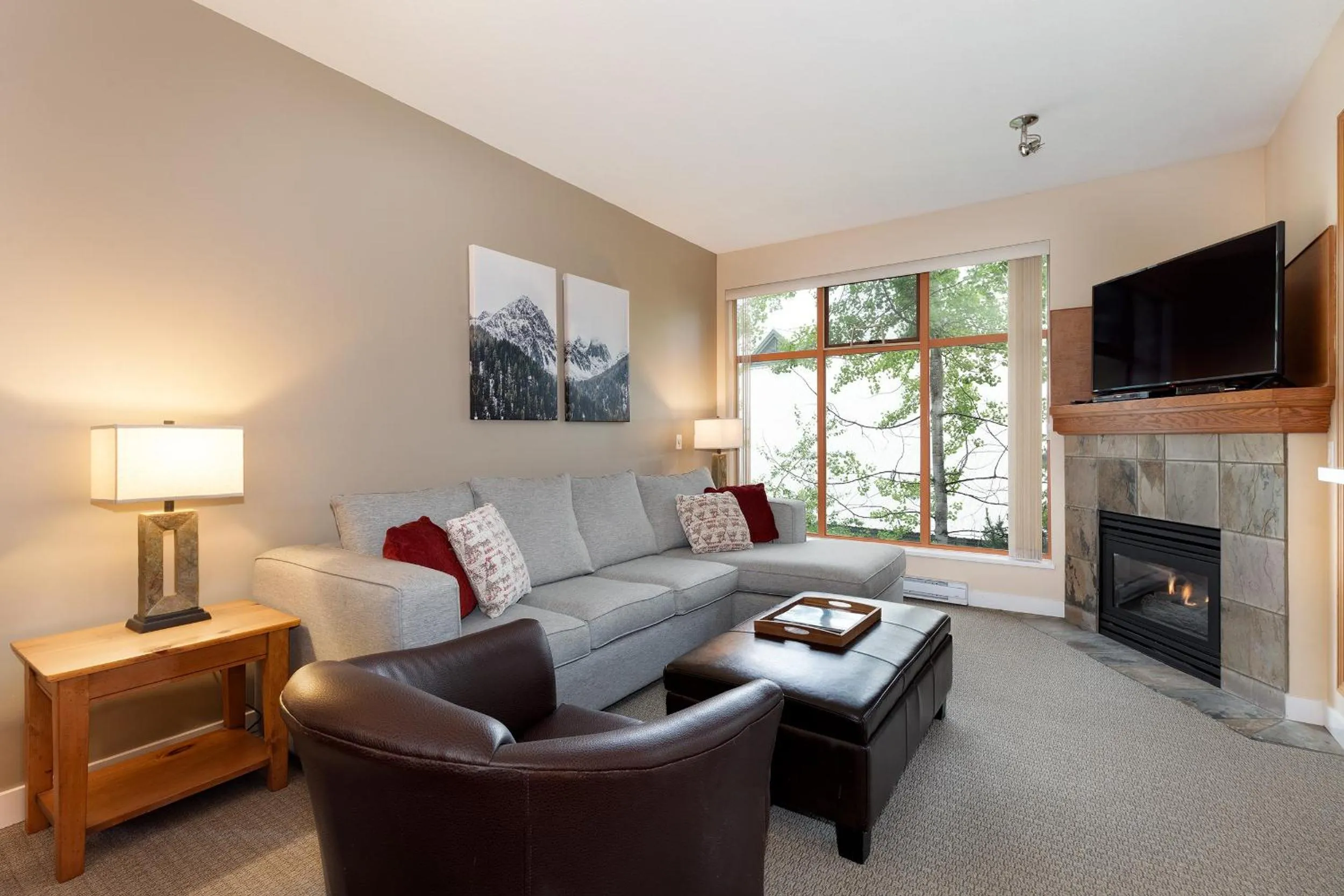 TV and multimedia in Northstar at Stoney Creek by Whiski Jack