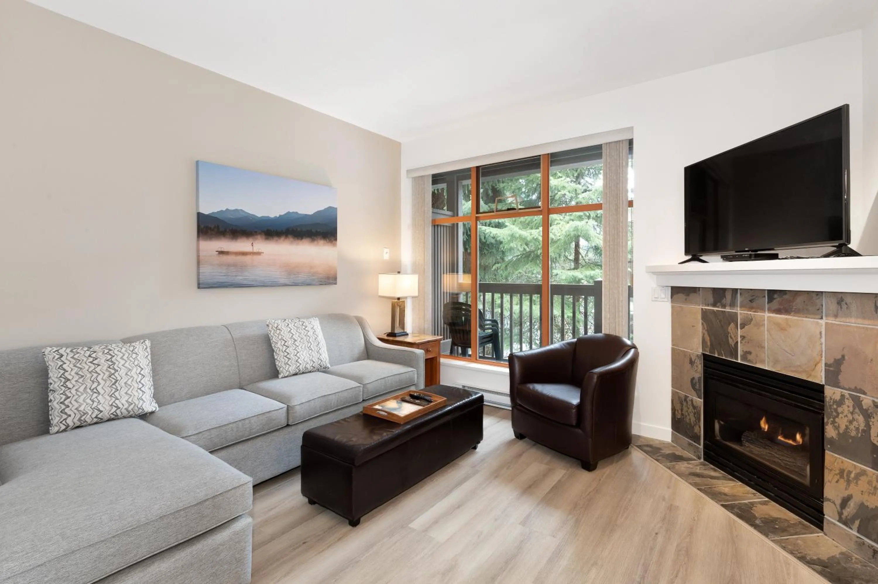 TV and multimedia in Northstar at Stoney Creek by Whiski Jack