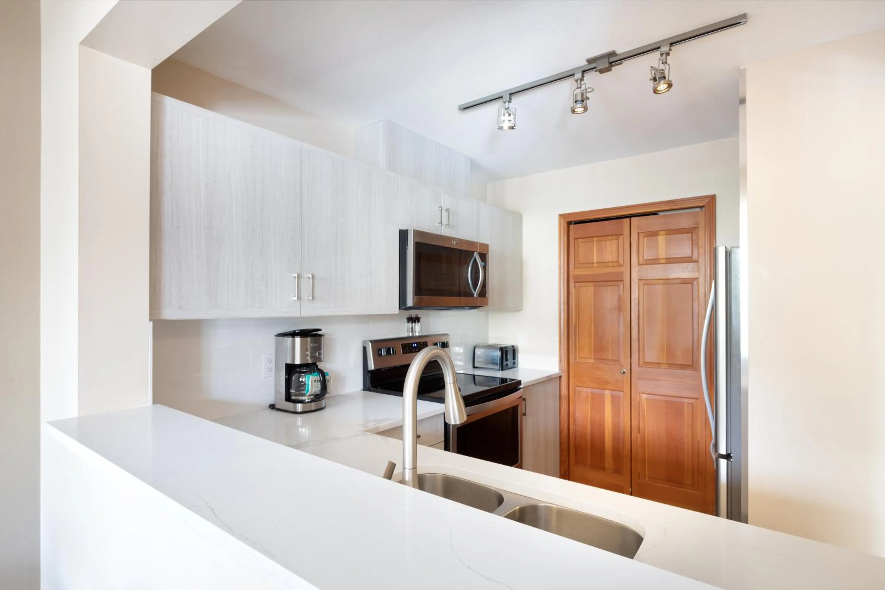 Kitchen or kitchenette in Northstar at Stoney Creek by Whiski Jack