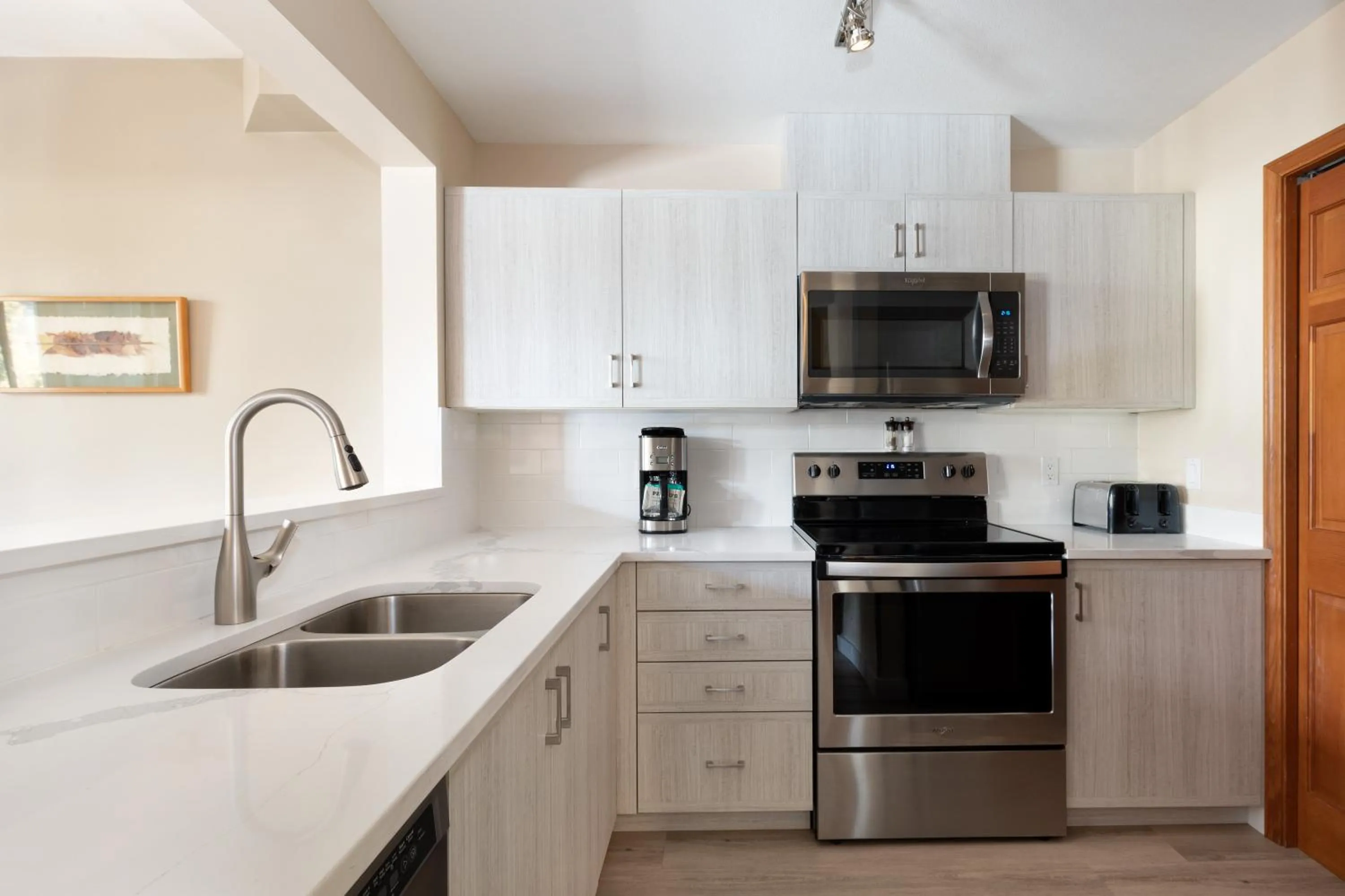 Kitchen or kitchenette in Northstar at Stoney Creek by Whiski Jack