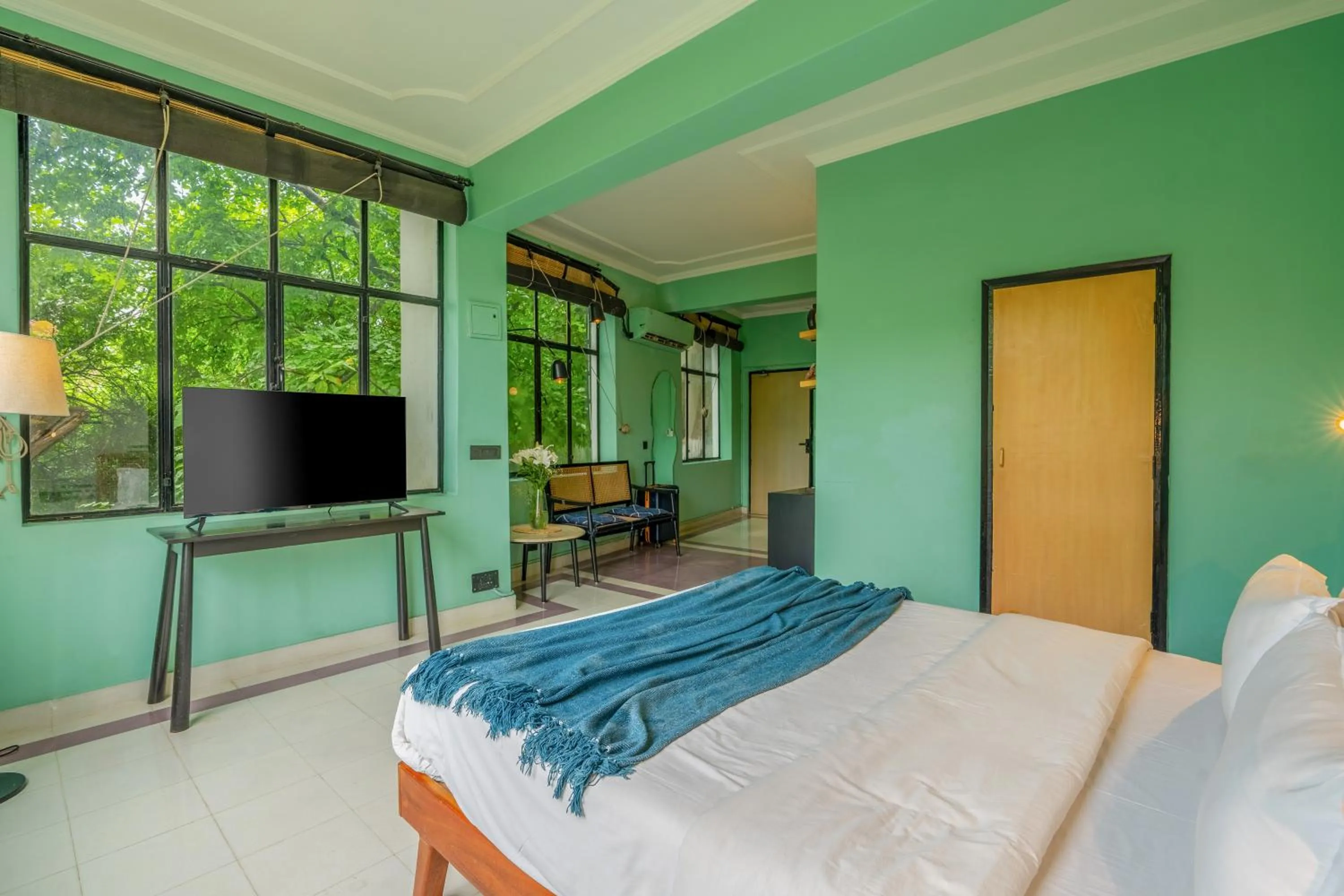 Photo of the whole room, Bed in Minimalist One Hauz Khas Village