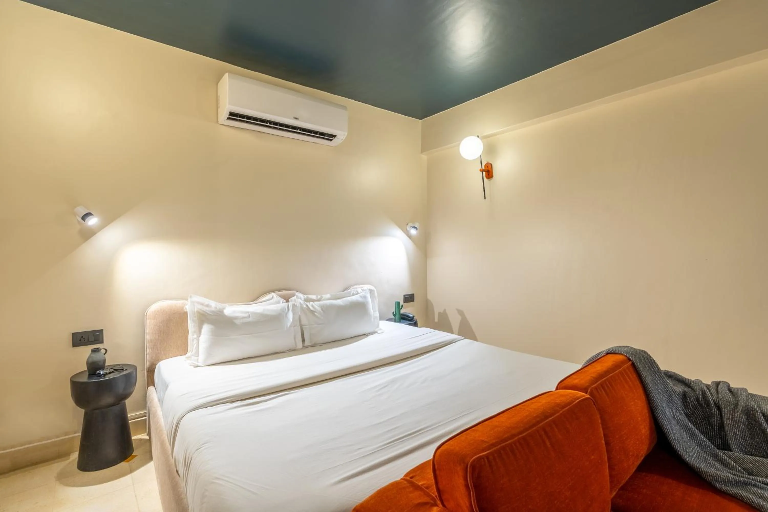 Bedroom, Bed in Minimalist One Hauz Khas Village