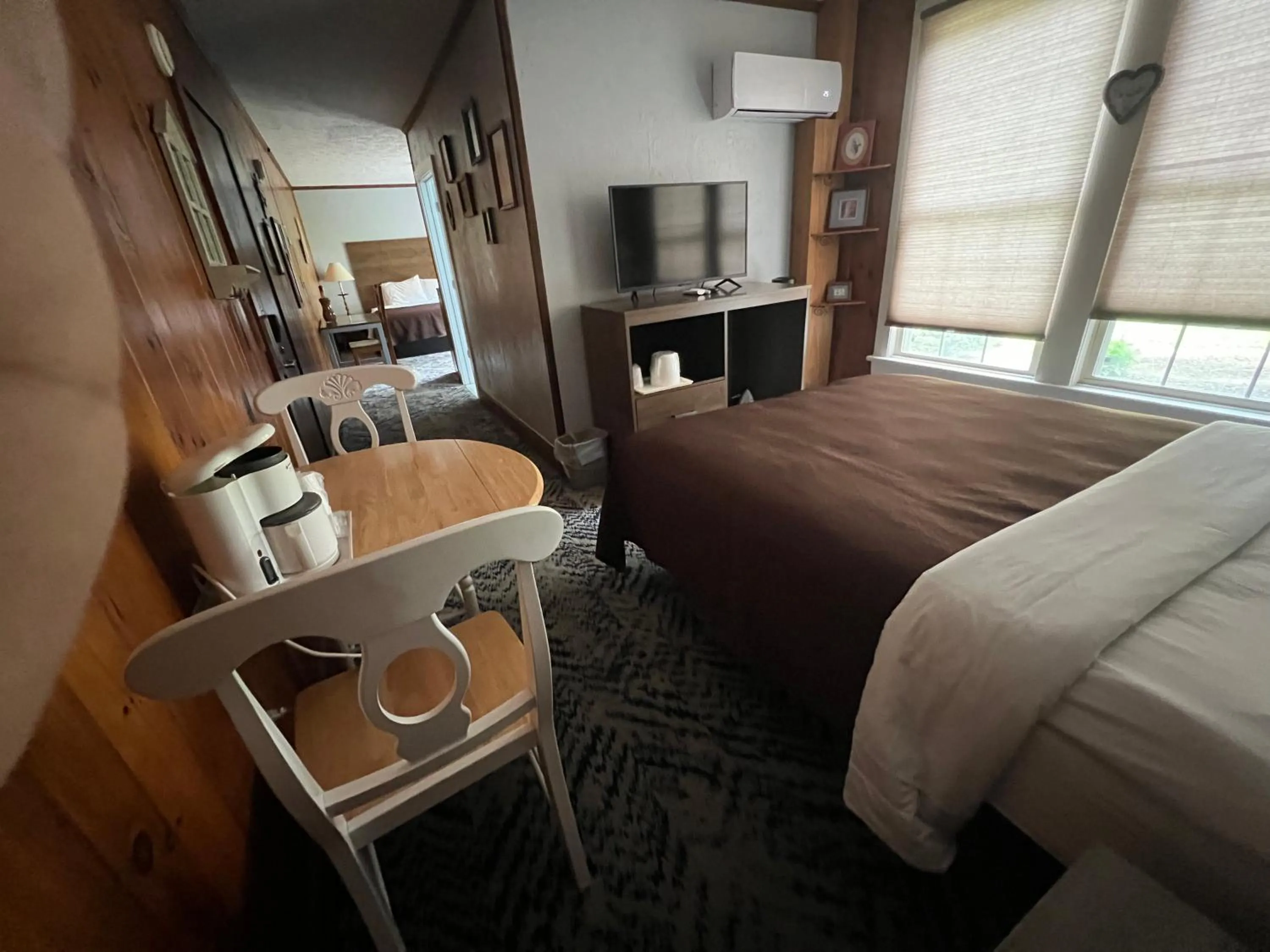 Bed in Smoky Falls Lodge