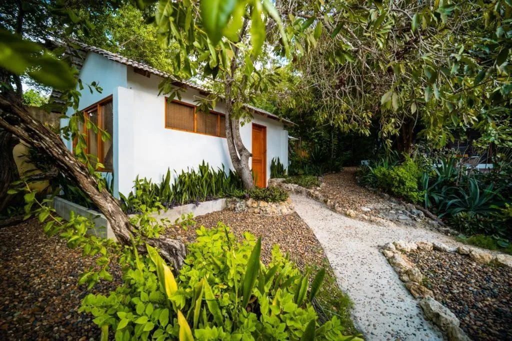 Property building in Hotel Playa Scondida Barú