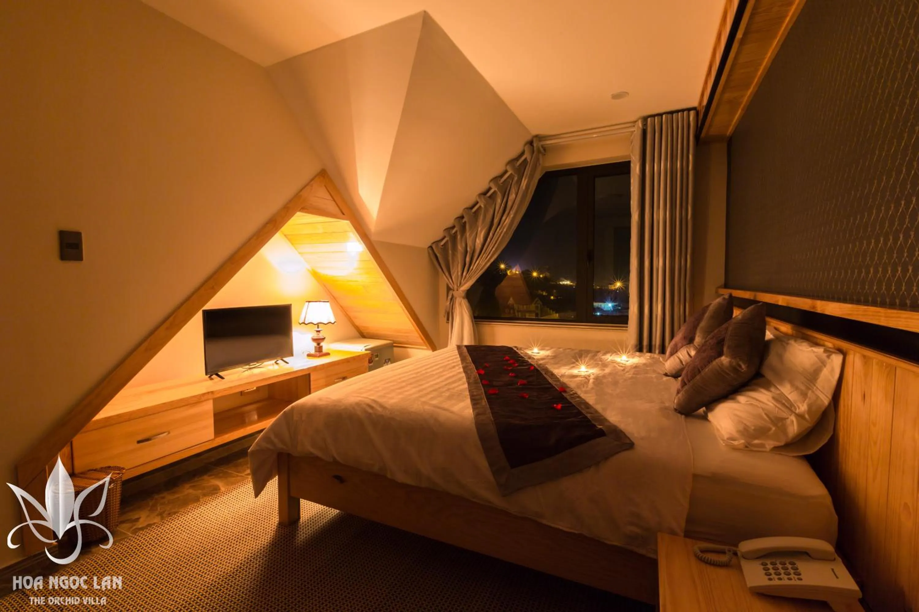 Bed in Hoa Ngoc Lan - The Orchid Villa Dalat