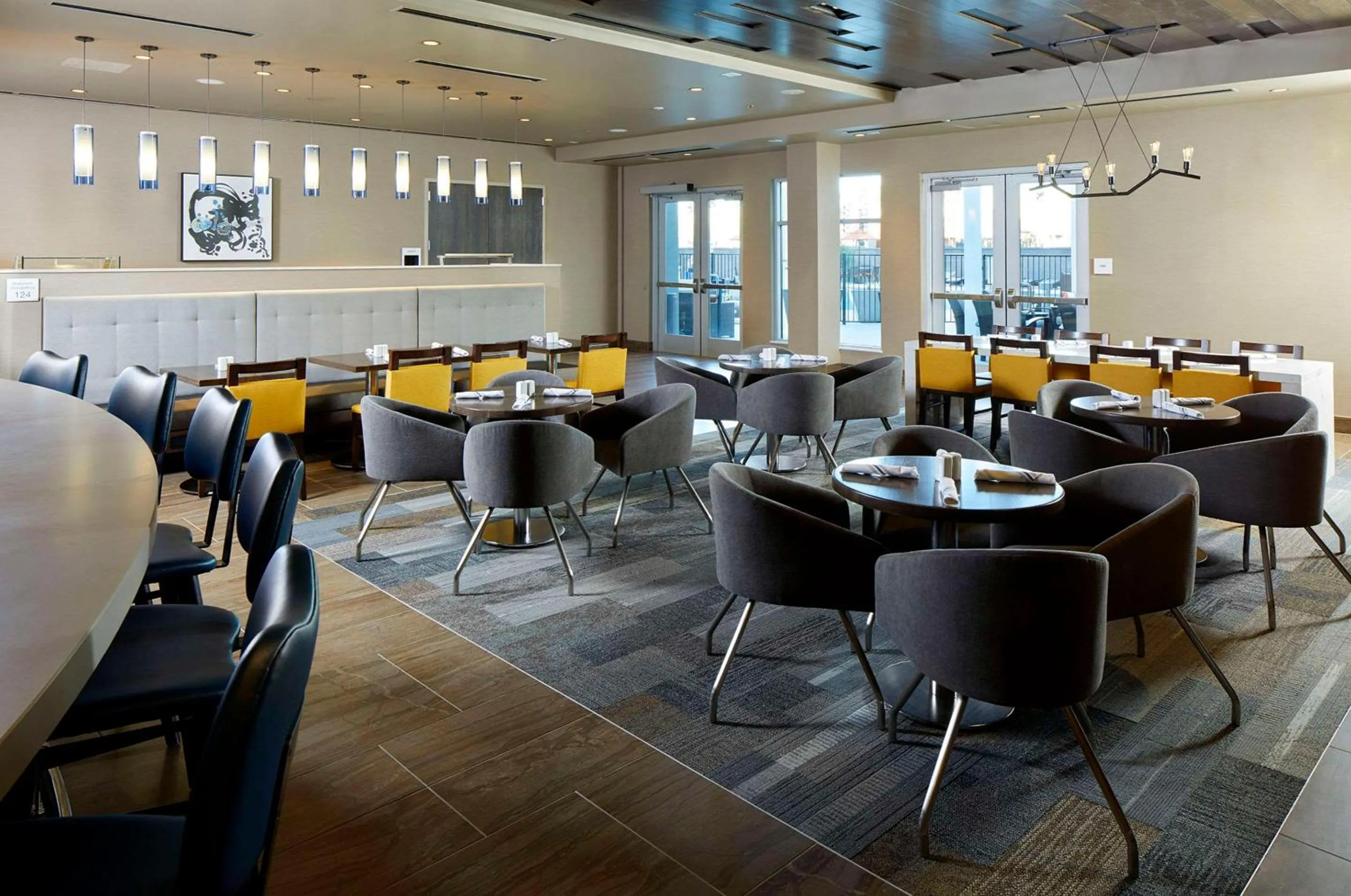 Restaurant/places to eat in Cambria Hotel Phoenix Chandler - Fashion Center