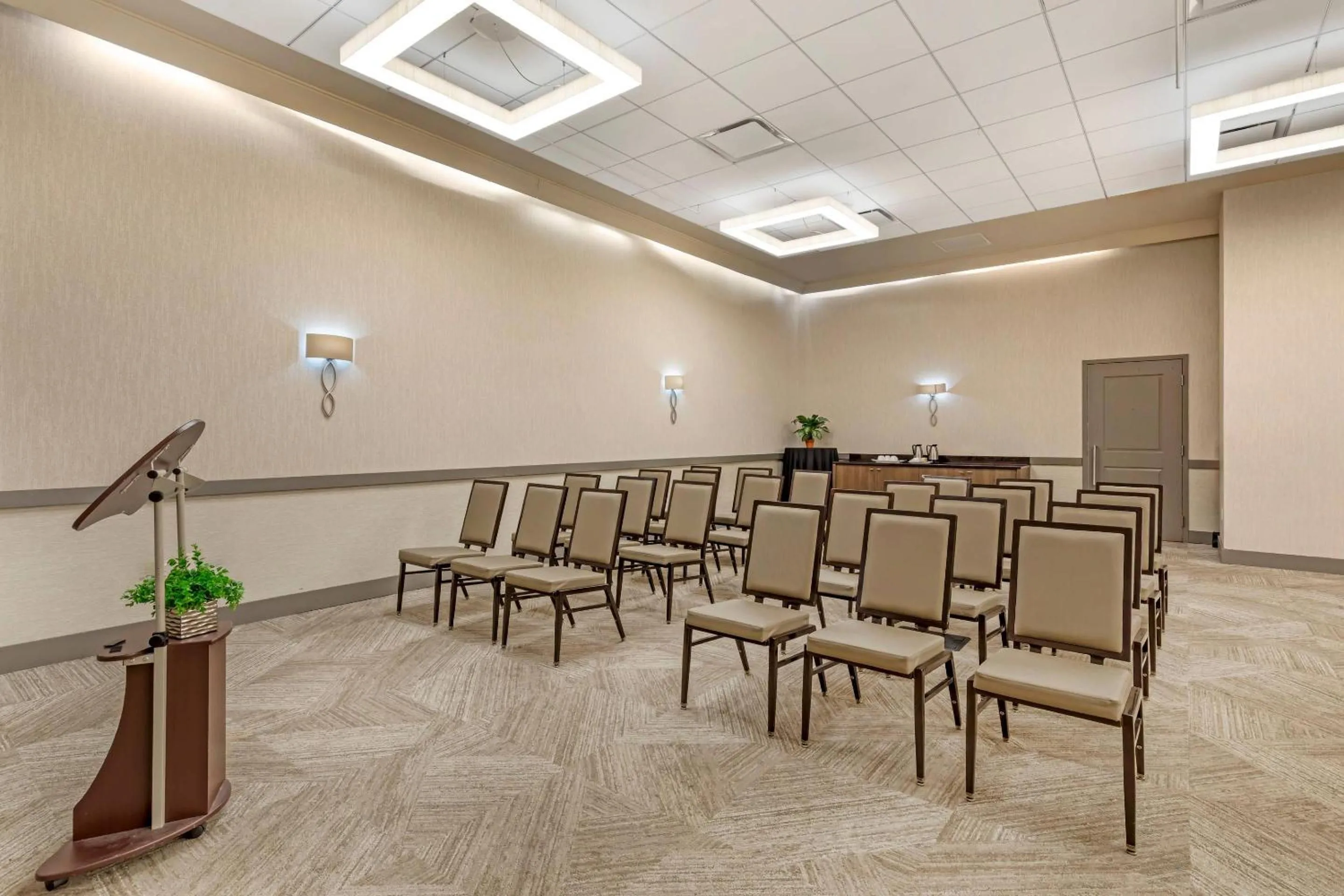 Meeting/conference room in Cambria Hotel Philadelphia Downtown - Center City