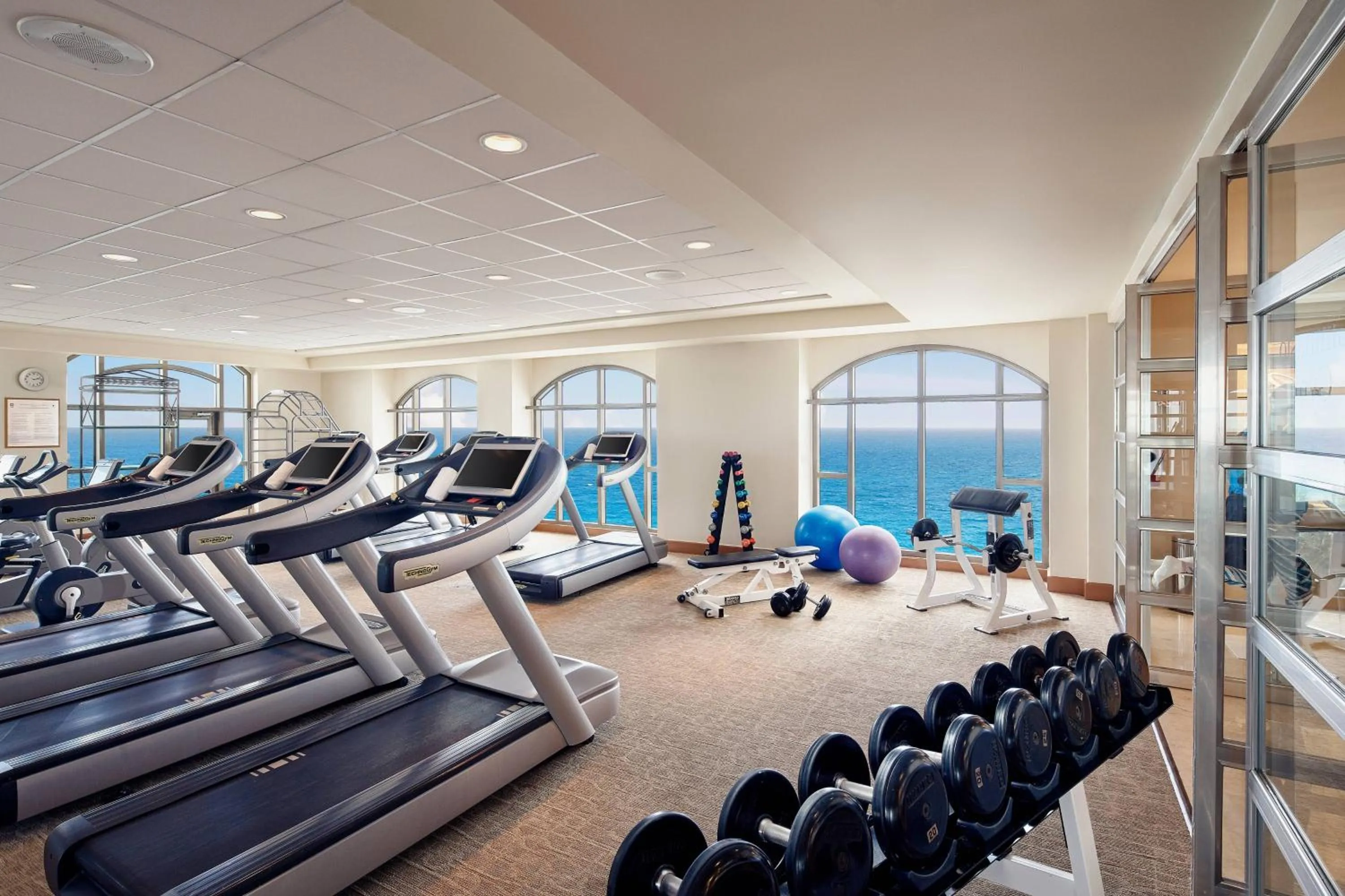 Fitness centre/facilities in JW Marriott Cancun Resort & Spa