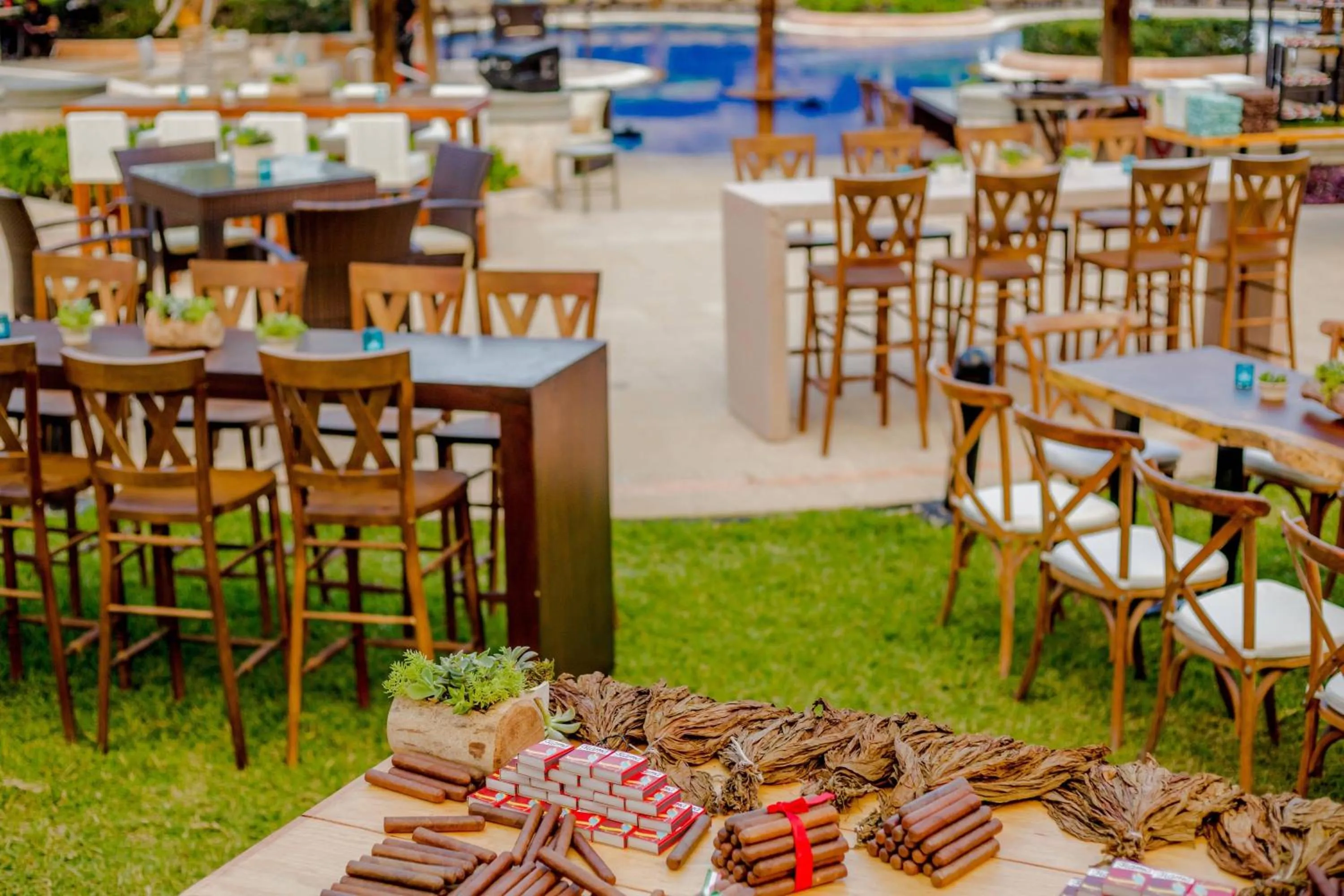 Swimming pool in JW Marriott Cancun Resort & Spa