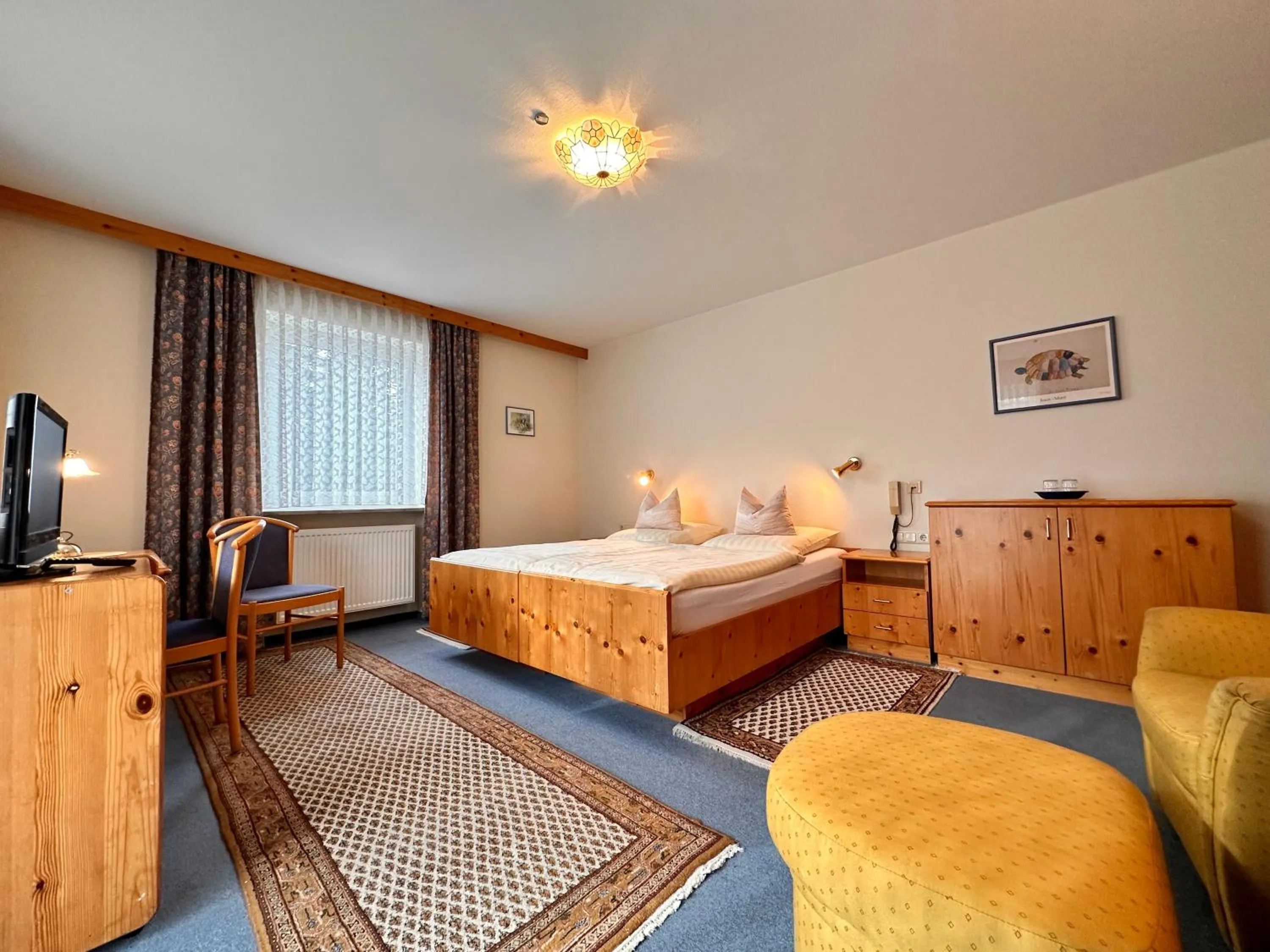 Bed in Pension zum Löwen, Parkplatz, Wlan, Zentral