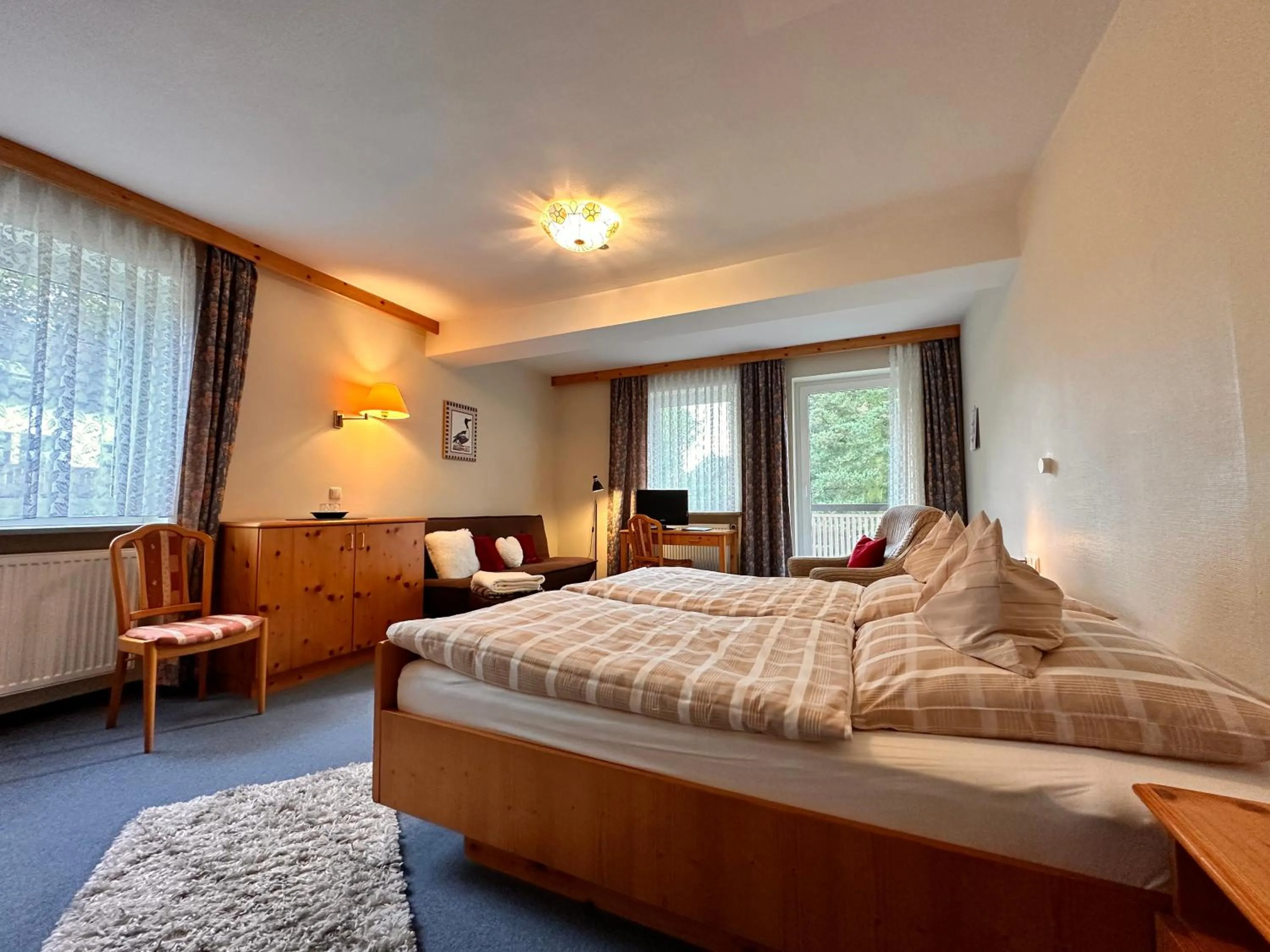 Bed in Pension zum Löwen, Parkplatz, Wlan, Zentral