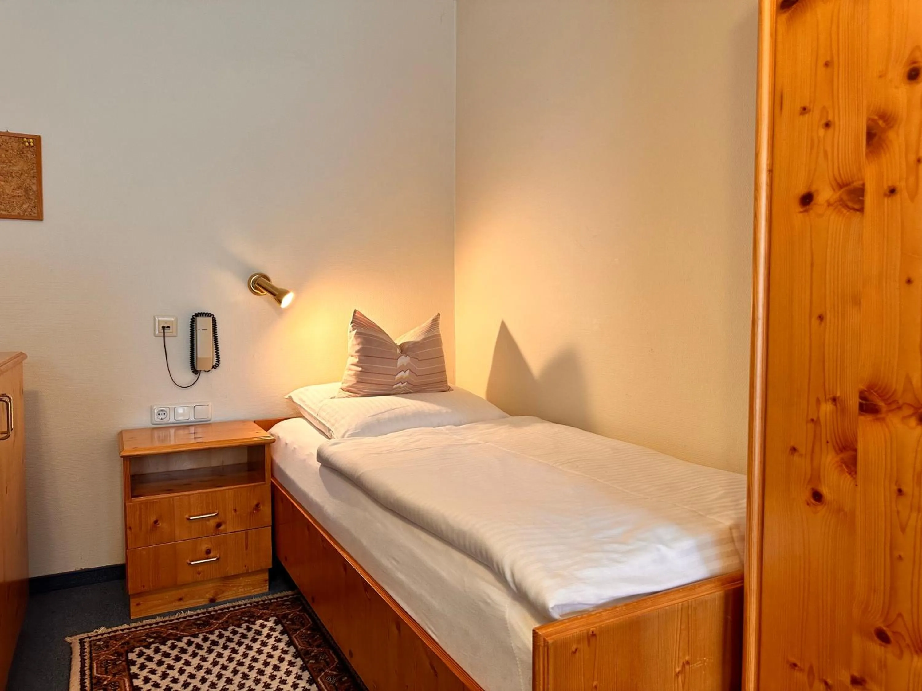 Bed in Pension zum Löwen, Parkplatz, Wlan, Zentral