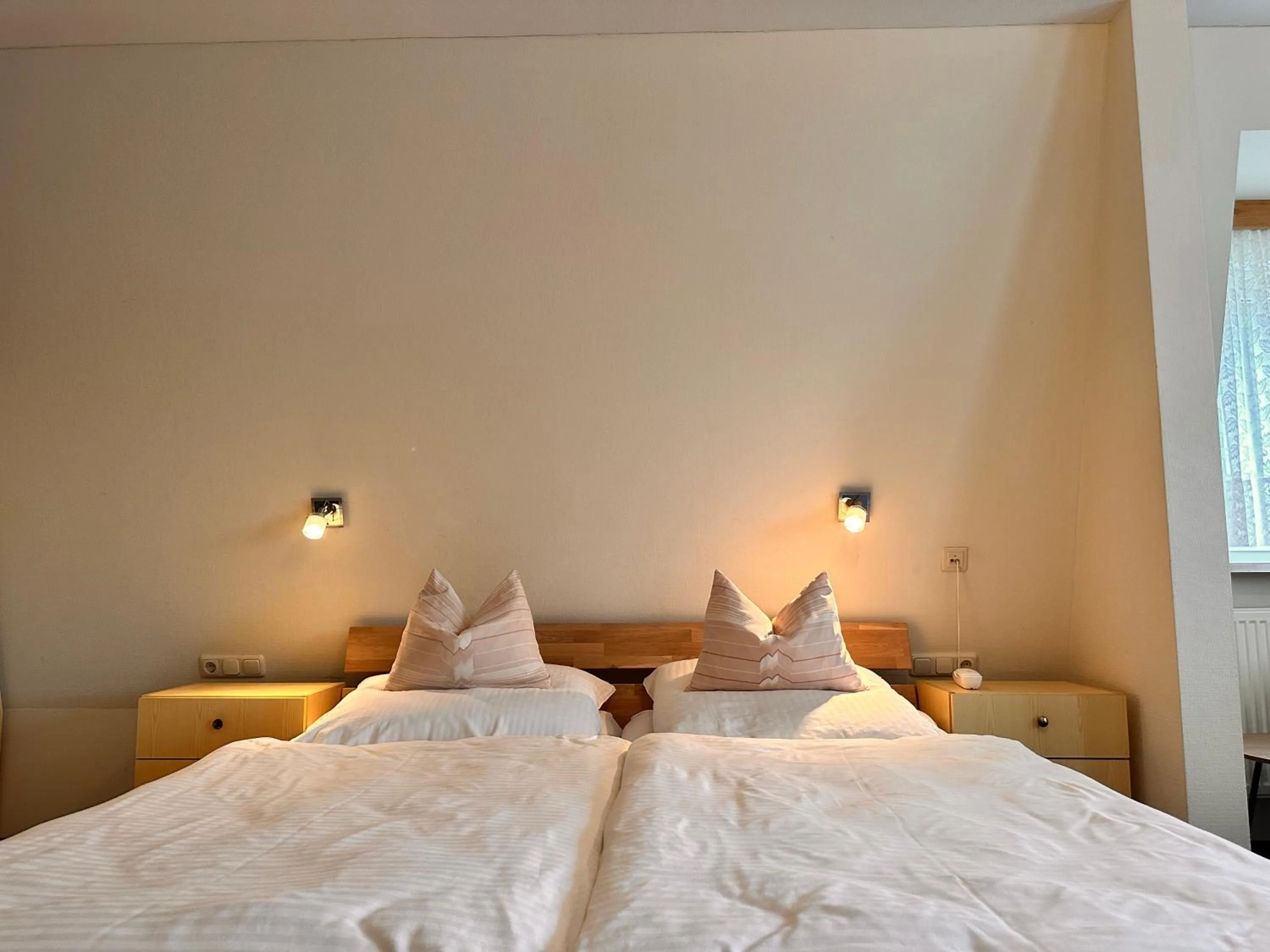 Bed in Pension zum Löwen, Parkplatz, Wlan, Zentral