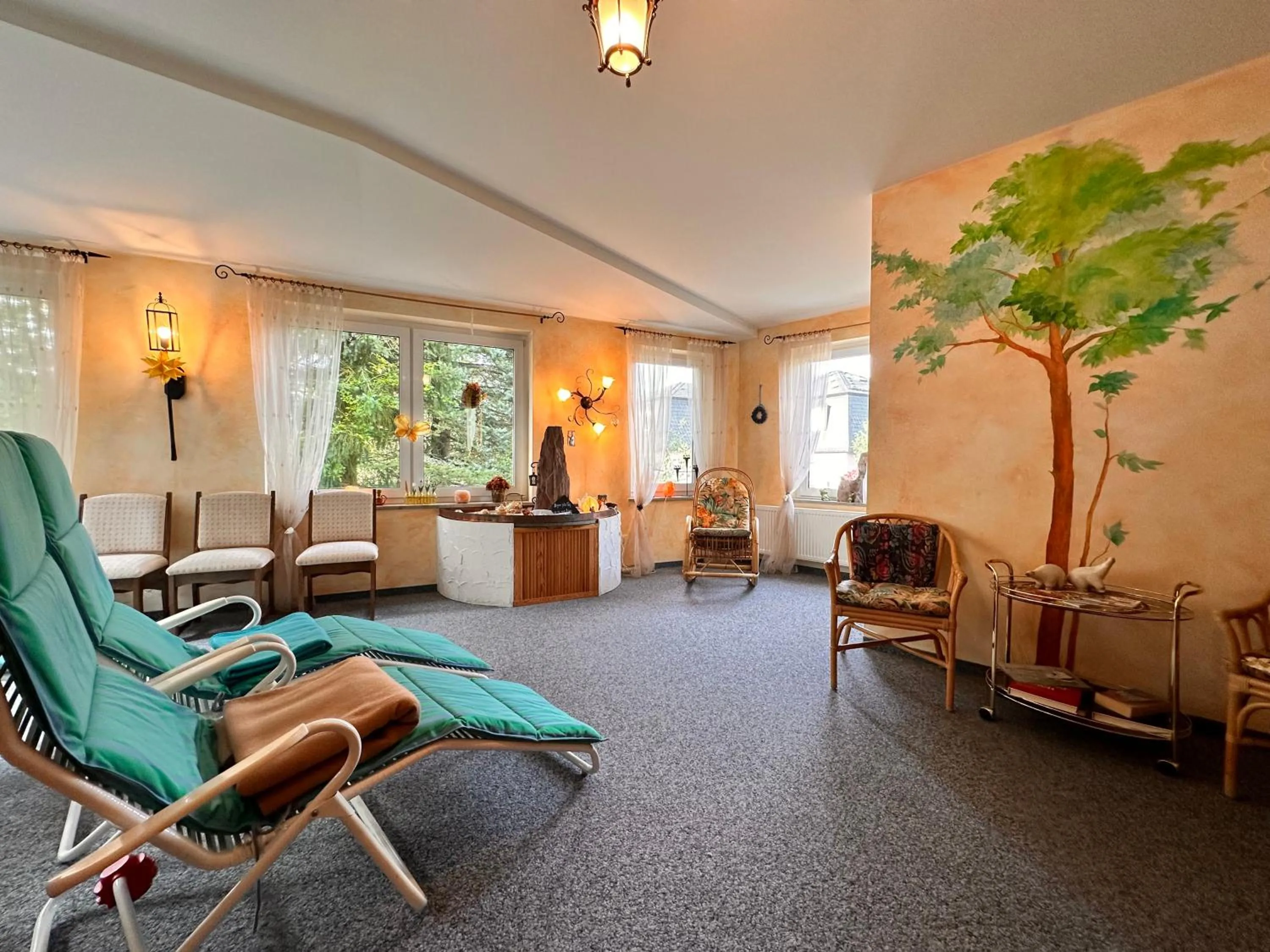 Spa and wellness centre/facilities in Pension zum Löwen, Parkplatz, Wlan, Zentral