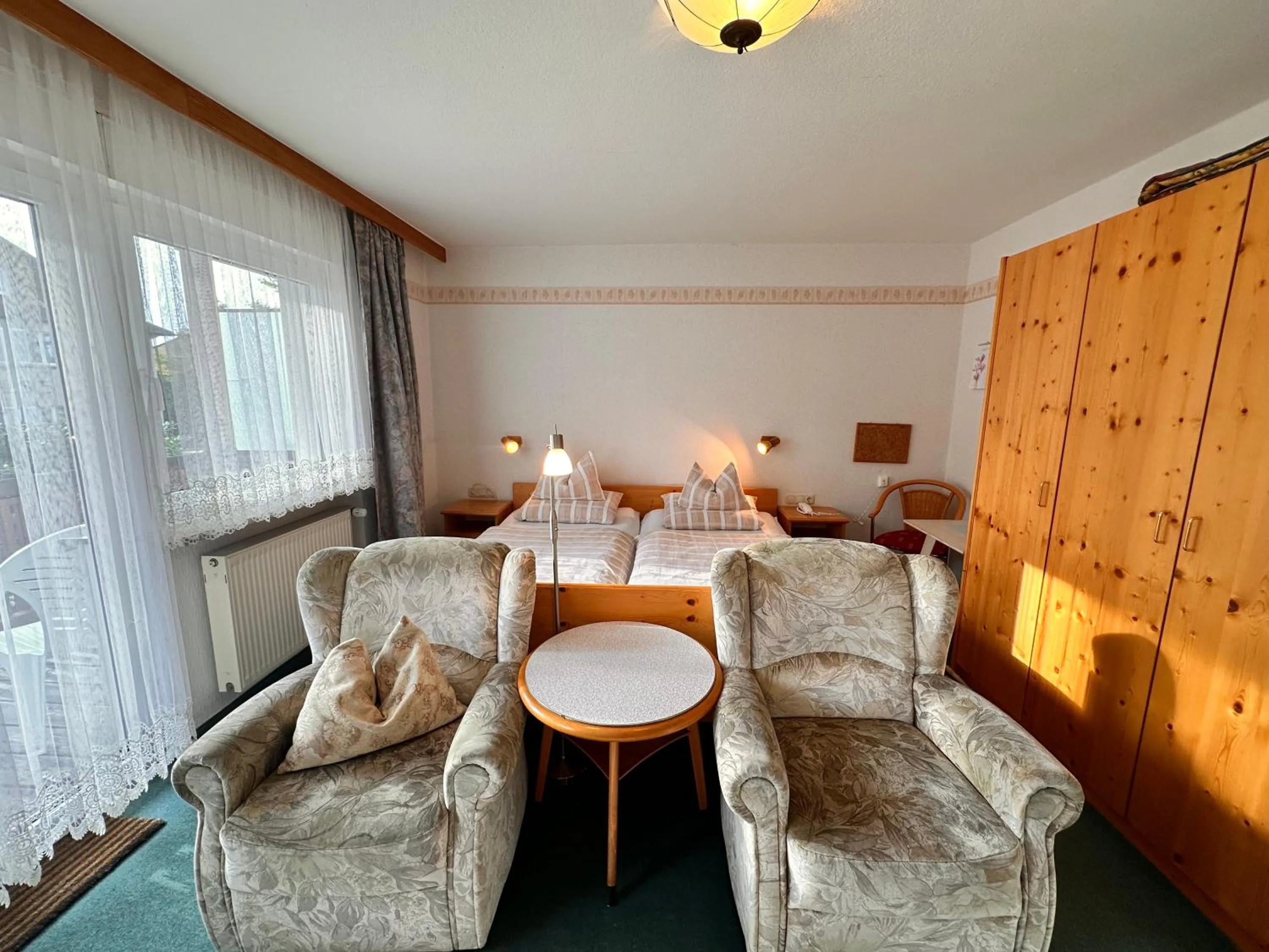 Bed in Pension zum Löwen, Parkplatz, Wlan, Zentral